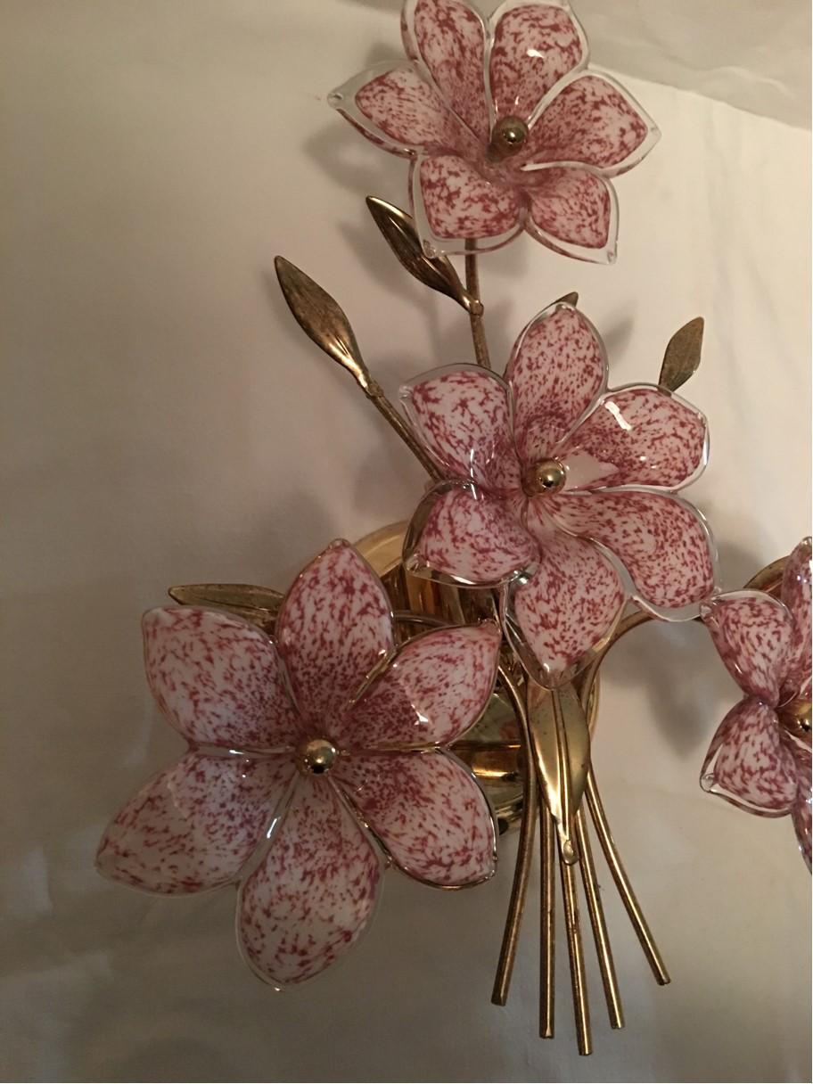 Lovely Pair of Gilt and Glass Flower Sconces, Italy, 1970s 1