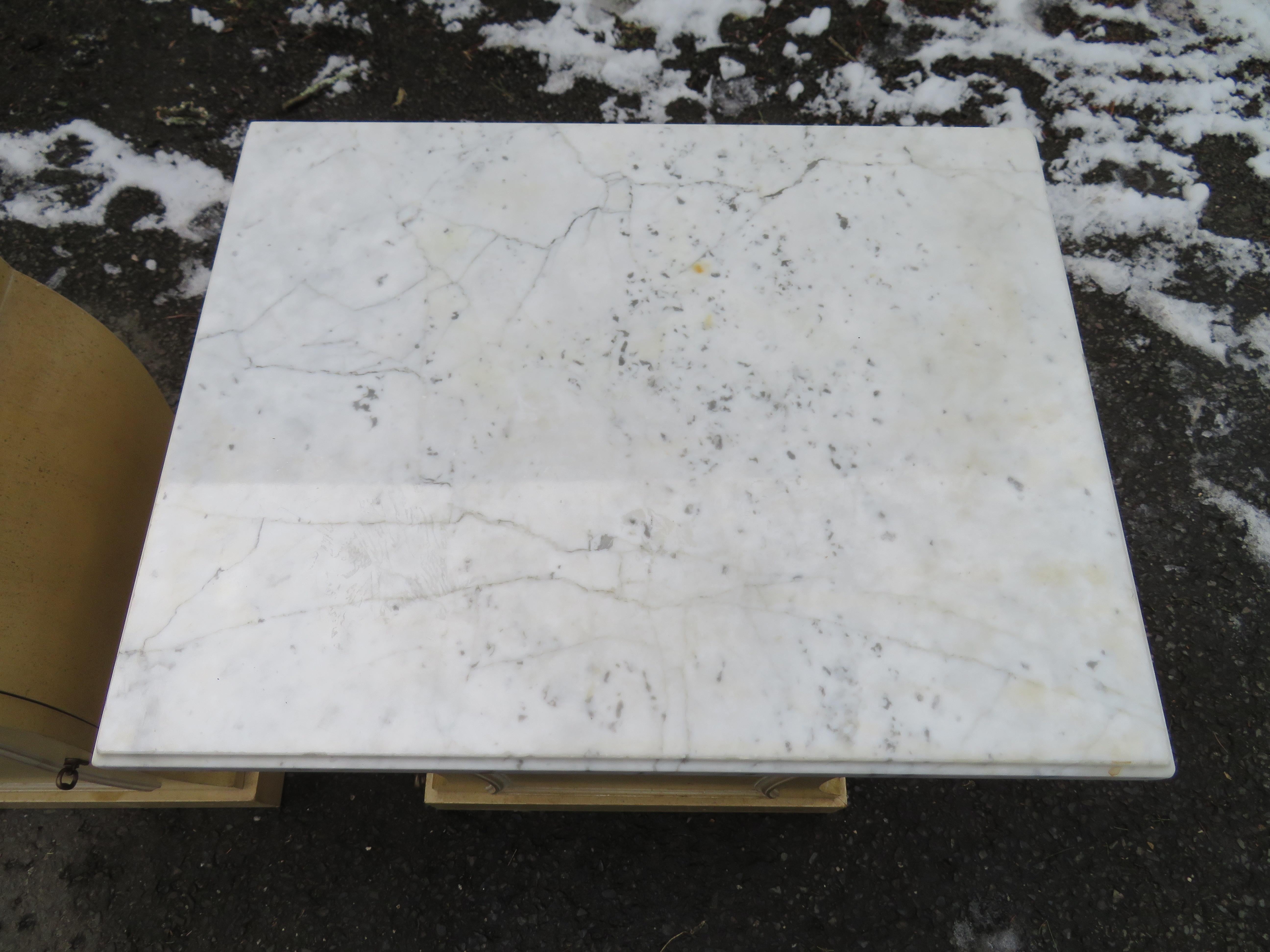 Mid-20th Century Lovely Pair of Grosfeld House Marble Top Nightstands Hollywood Regency For Sale
