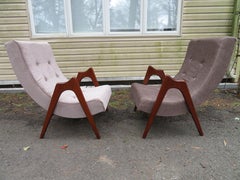 Lovely Pair of Adrian Pearsall style Sculptural Walnut Scoop Chairs