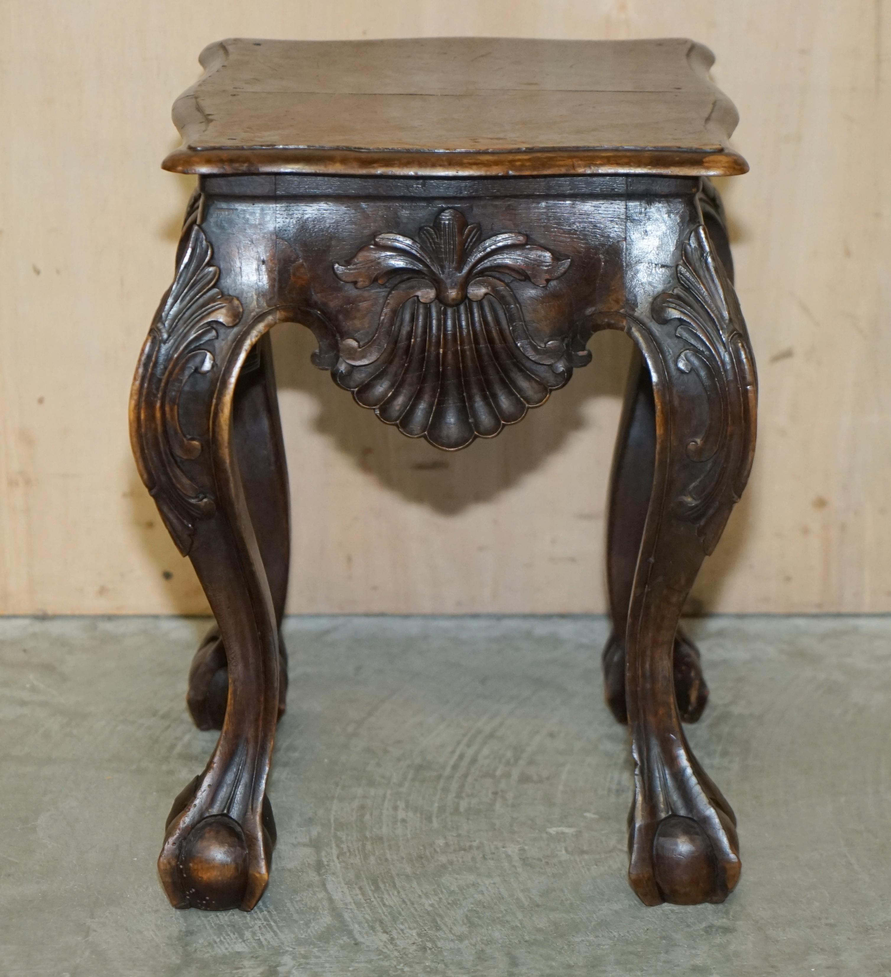 Lovely Pair of Antique circa 1900 Hand Carved Hardwood Claw & Ball Side Tables For Sale 10