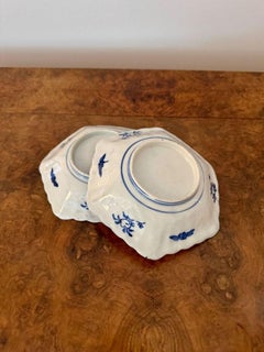 Jolie paire d'assiettes hexagonales japonaises anciennes imari