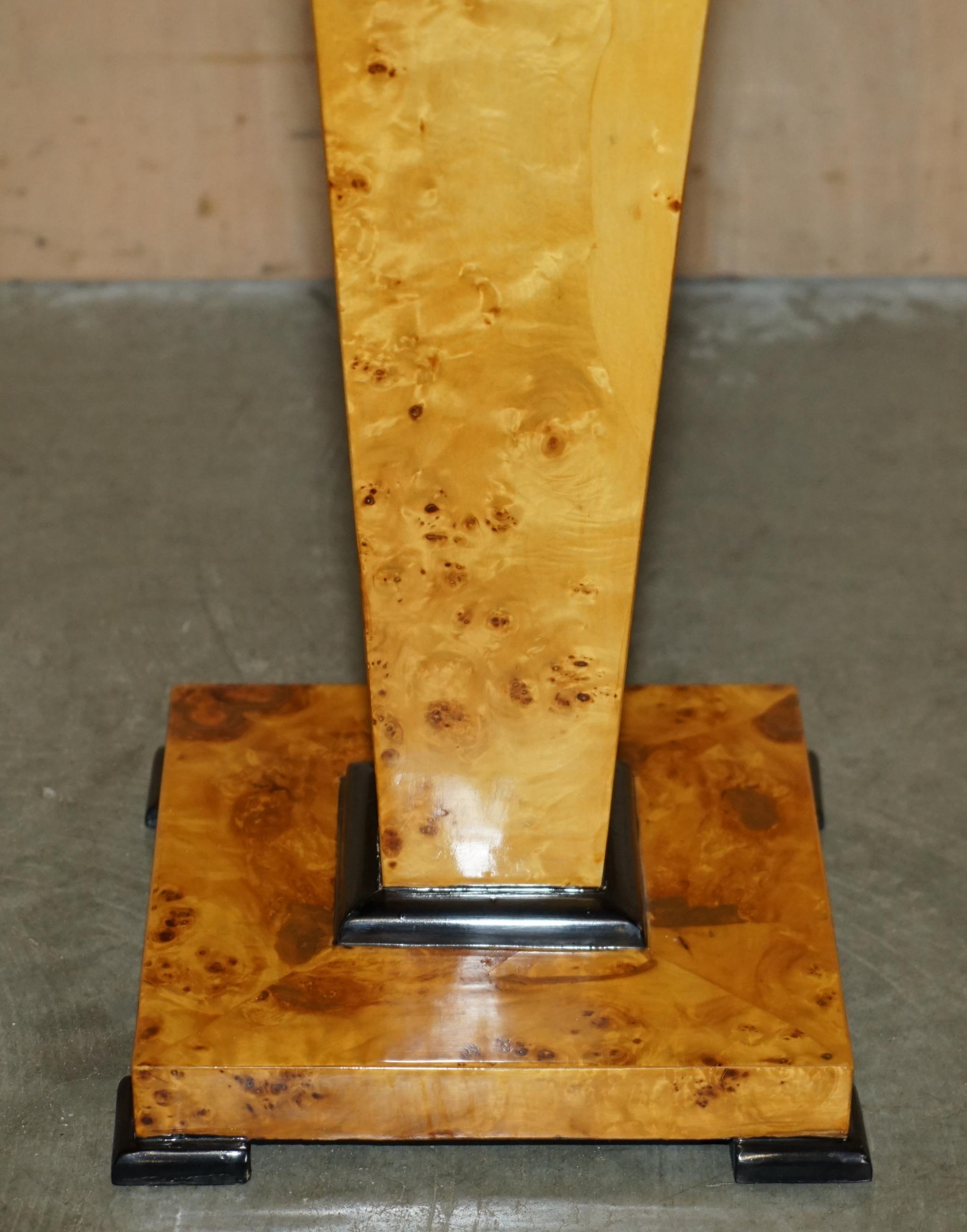 LOVELY PAiR OF ART DECO BIEDERMEIER STYLE BURR WALNUT PLANT JARDINIERE STANDS For Sale 7