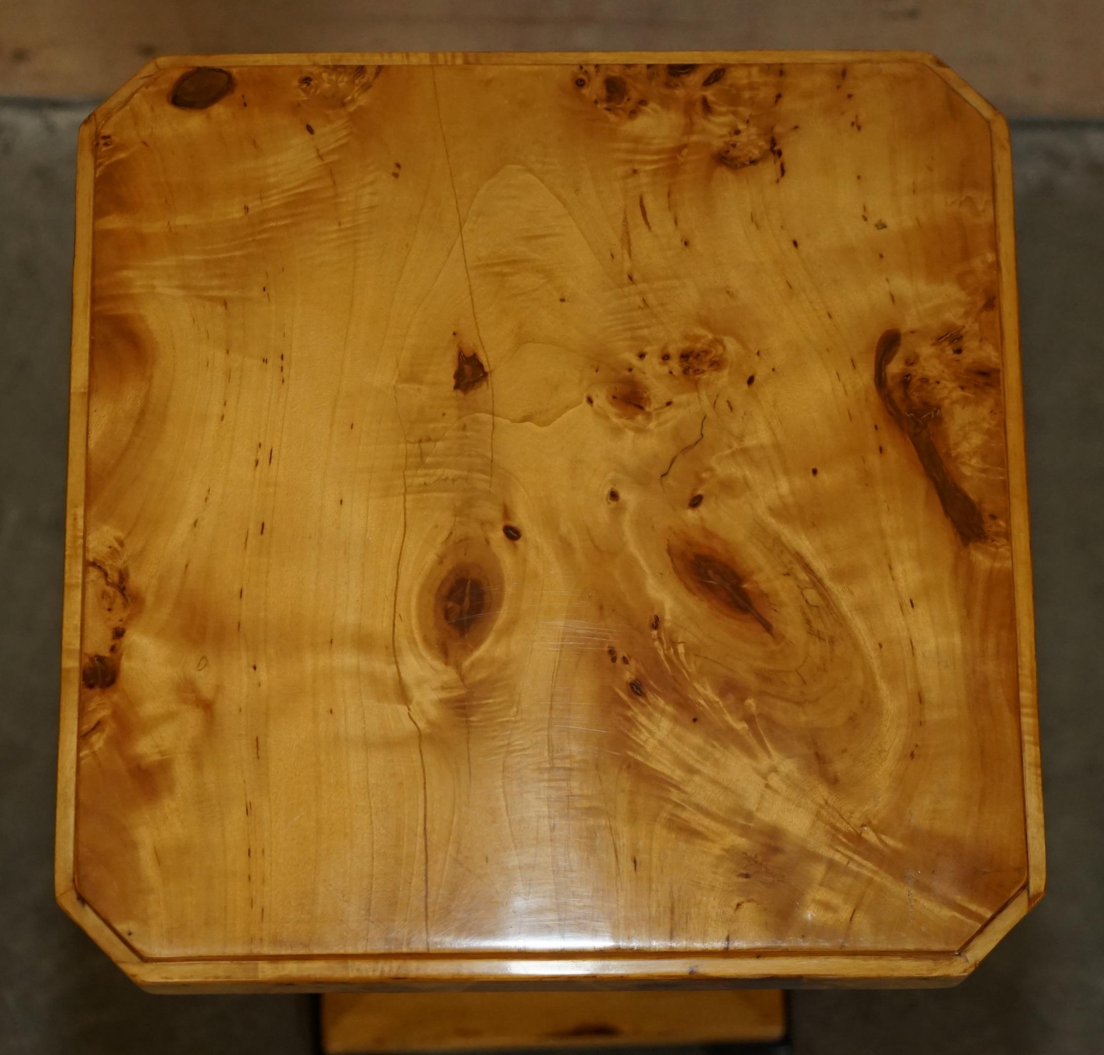 French LOVELY PAiR OF ART DECO BIEDERMEIER STYLE BURR WALNUT PLANT JARDINIERE STANDS For Sale