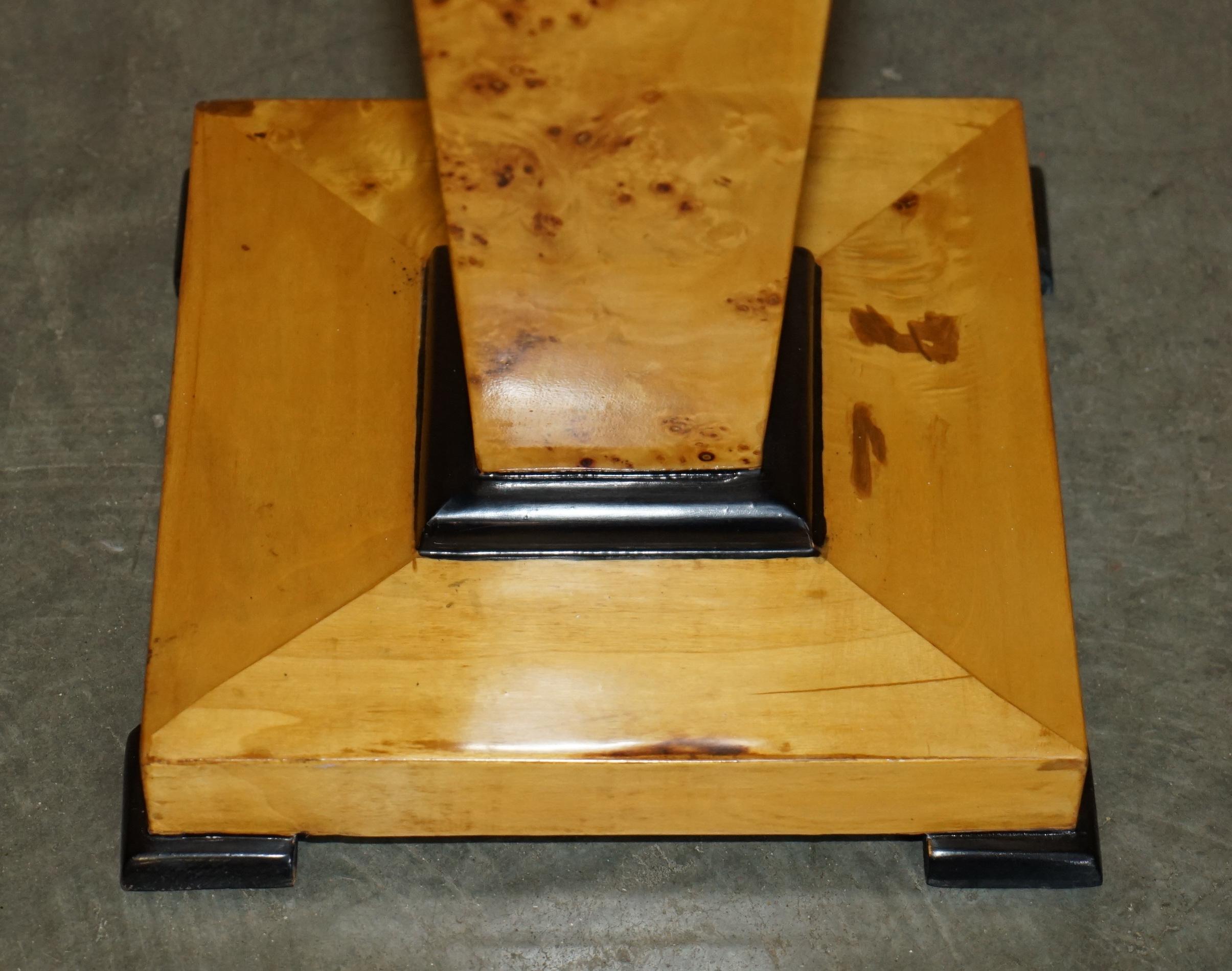 LOVELY PAiR OF ART DECO BIEDERMEIER STYLE BURR WALNUT PLANT JARDINIERE STANDS For Sale 1