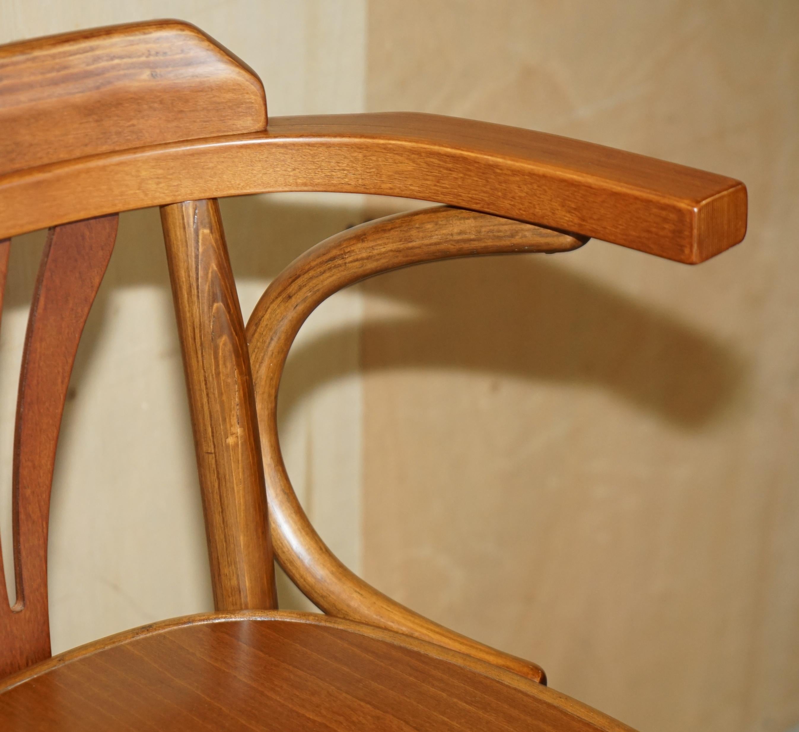 LOVELY PAIR OF BENTWOOD THONET BAR STOOLS FOR KiTCHENS COCKTAIL AT HOME BARS ETC 8