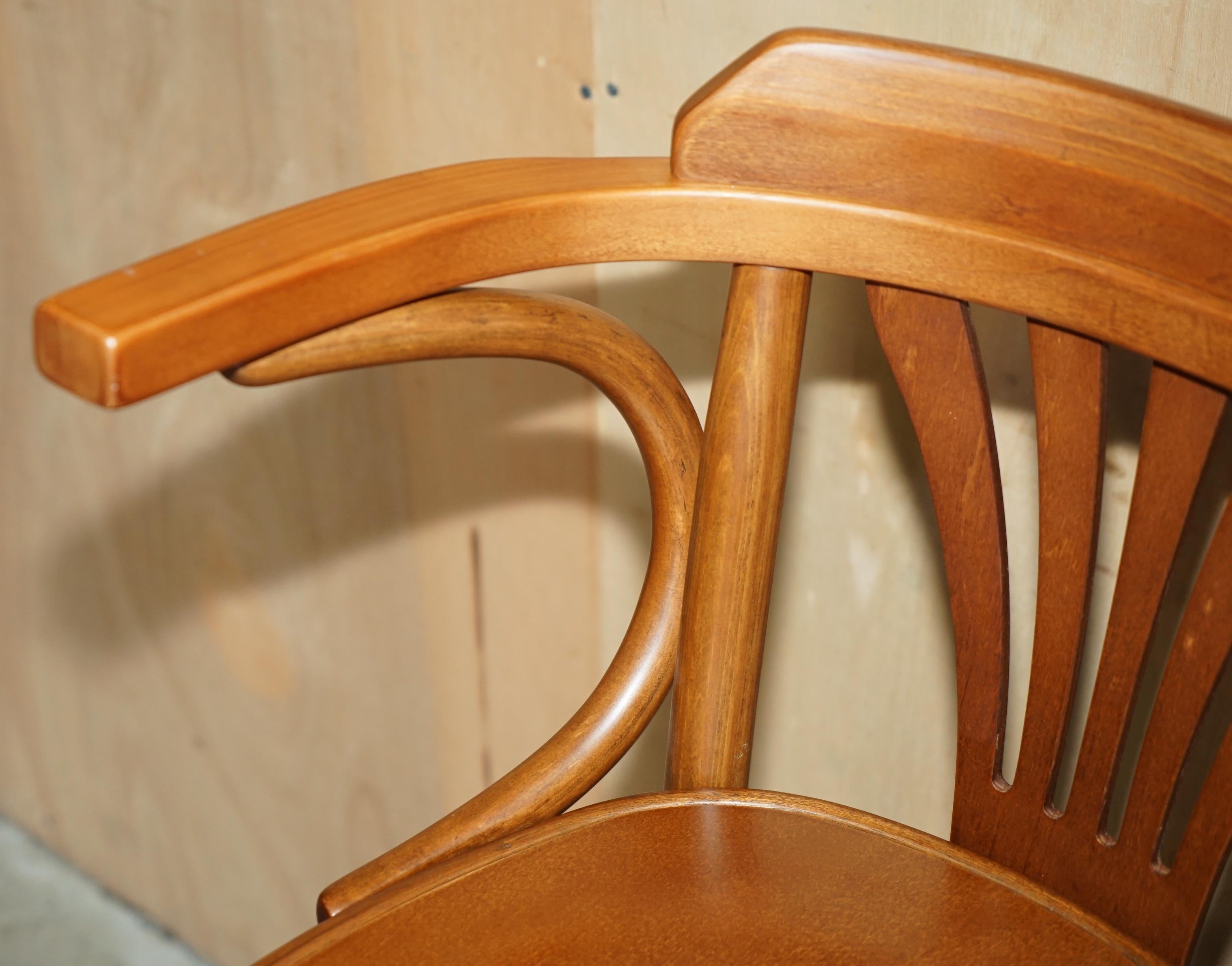 Bentwood LOVELY PAIR OF BENTWOOD THONET BAR STOOLS FOR KiTCHENS COCKTAIL AT HOME BARS ETC