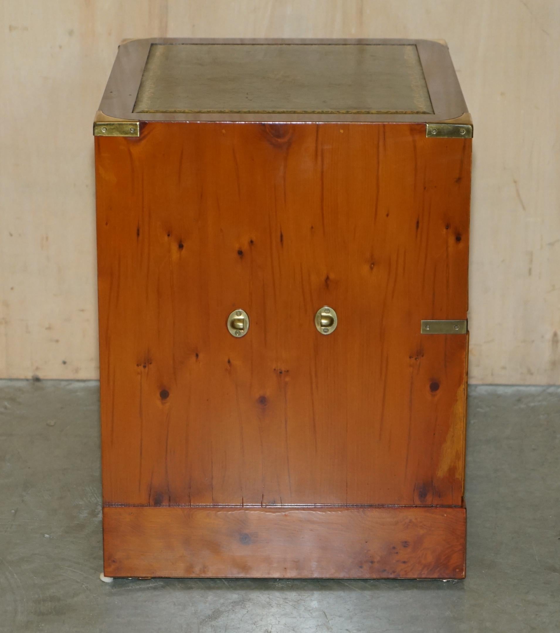 Joli tiroir de table de chevet militaire en cuir vert de Wood Wood Greene & Greene en vente 6