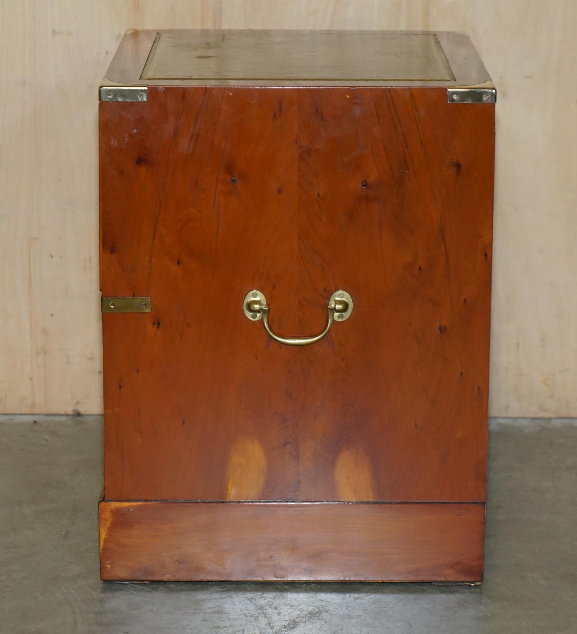 Joli tiroir de table de chevet militaire en cuir vert de Wood Wood Greene & Greene en vente 12