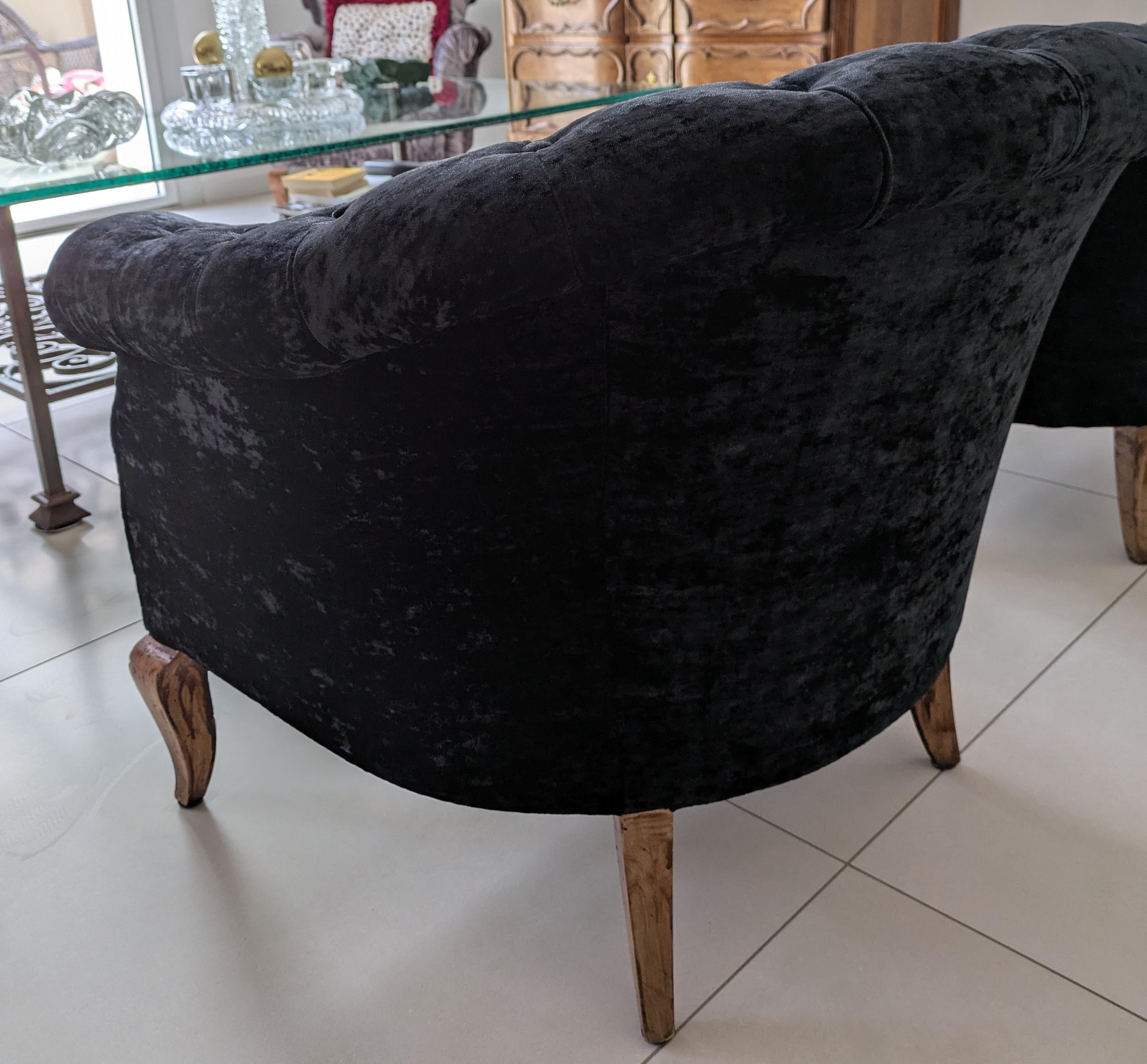 Splendida coppia di poltrone Chesterfield in vendita 1