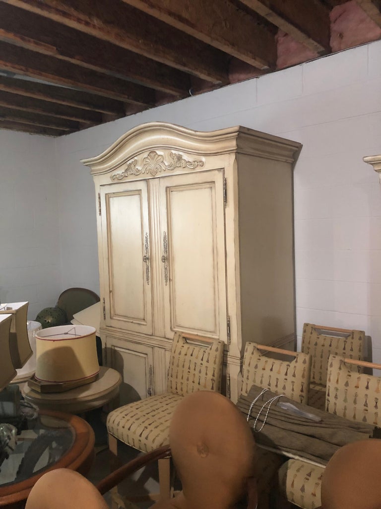 Lovely Pair of Cream Painted and Mirrored Armoires For Sale at 1stDibs