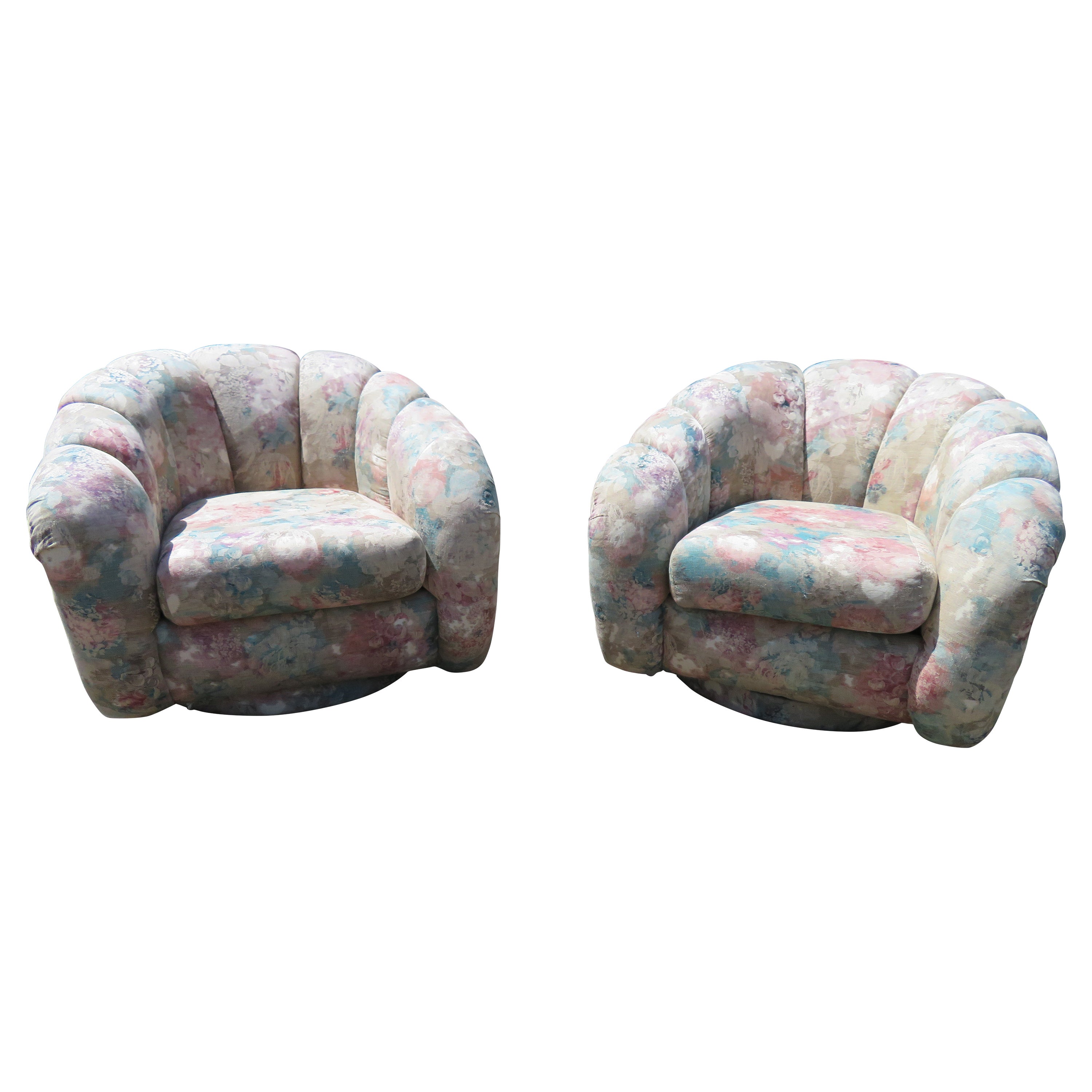 Bella coppia di sedie da salotto girevoli Croissant Directional Mid-Century
