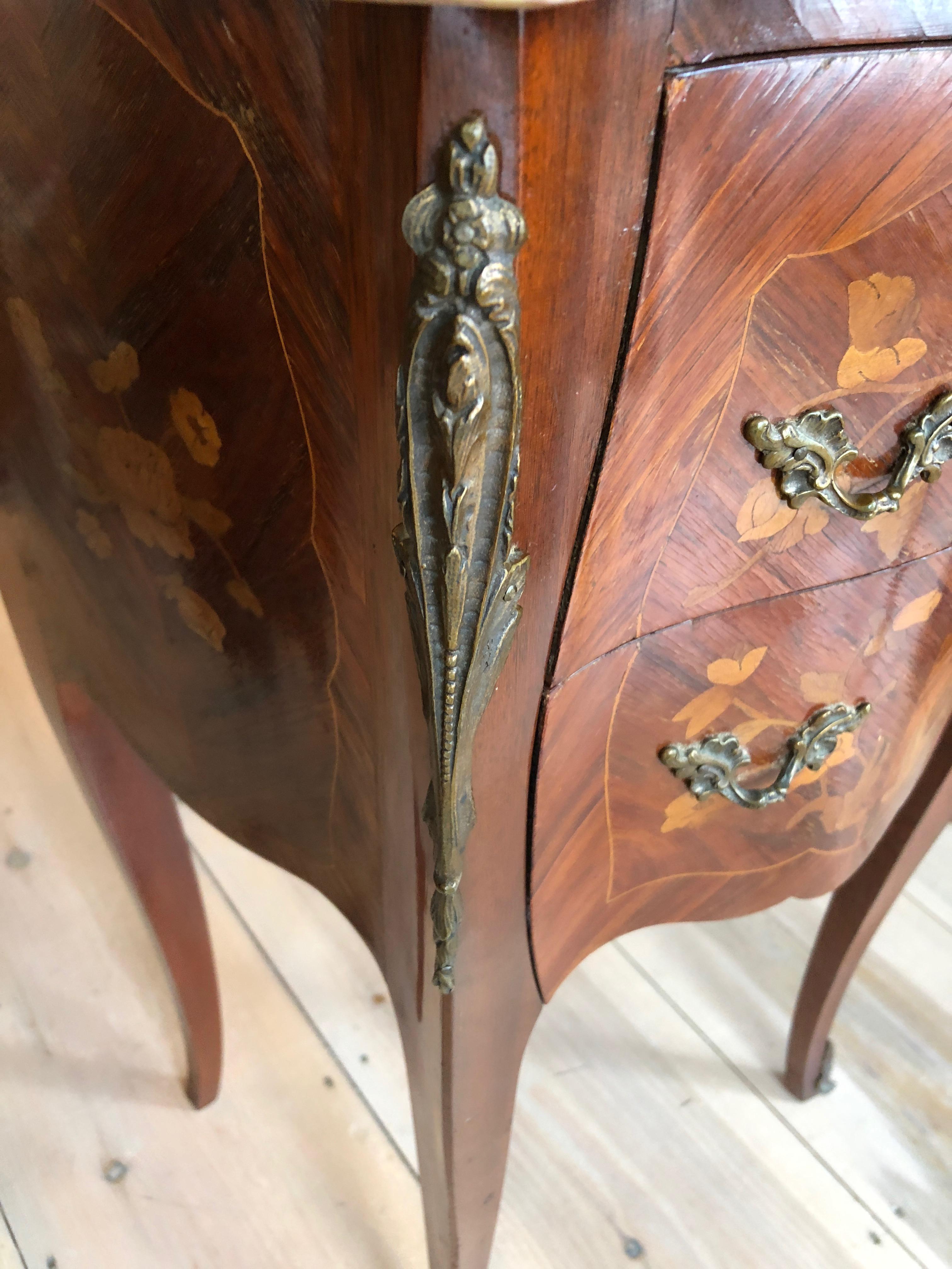 Lovely Pair of French Marquetry Nightstands with Roses and Marble Tops 5