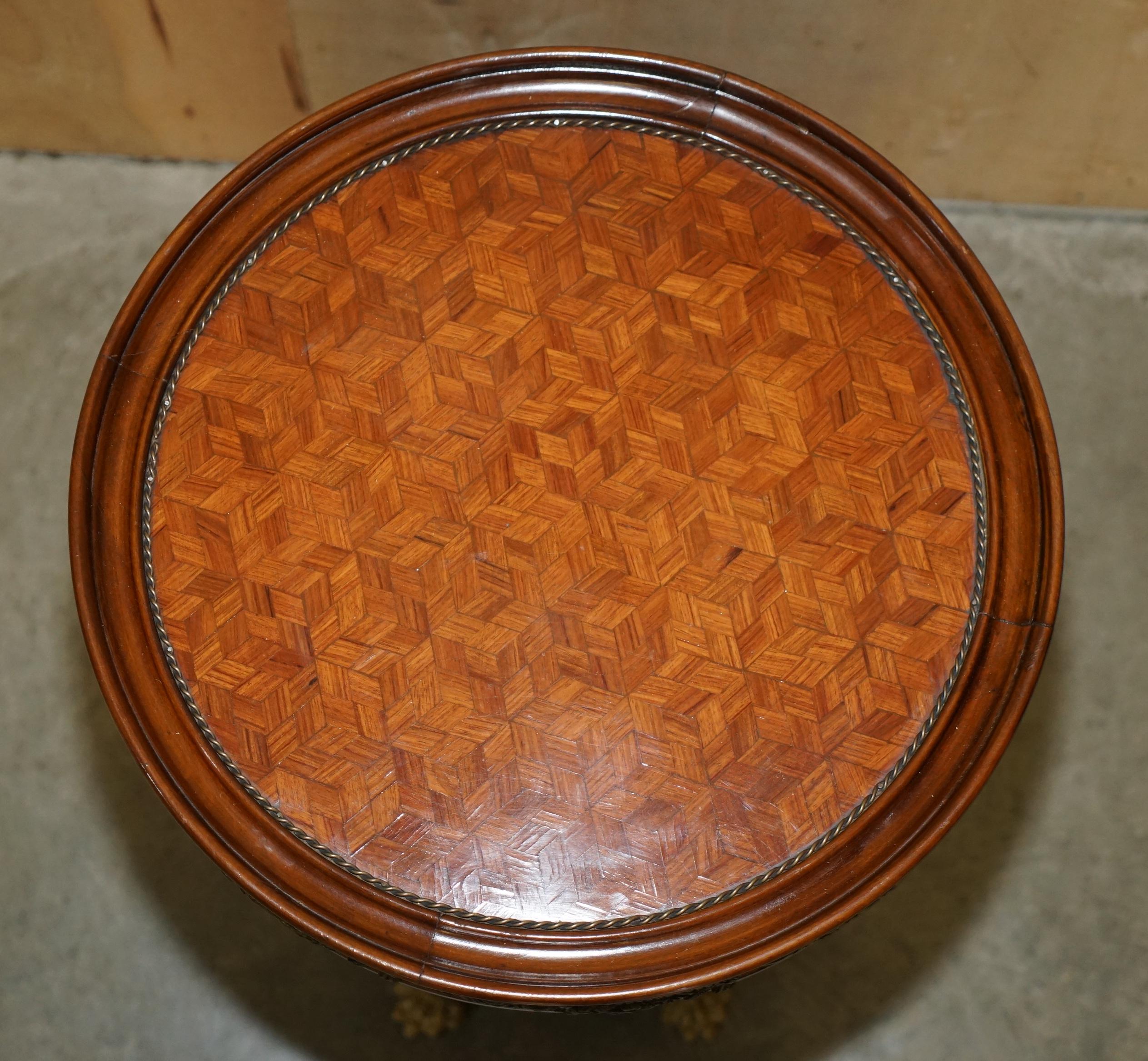 European LOVELY PAiR OF FRENCH PARQUETRY WALNUT & GILT BRASS ROUND OCCASIONAL TABLES For Sale