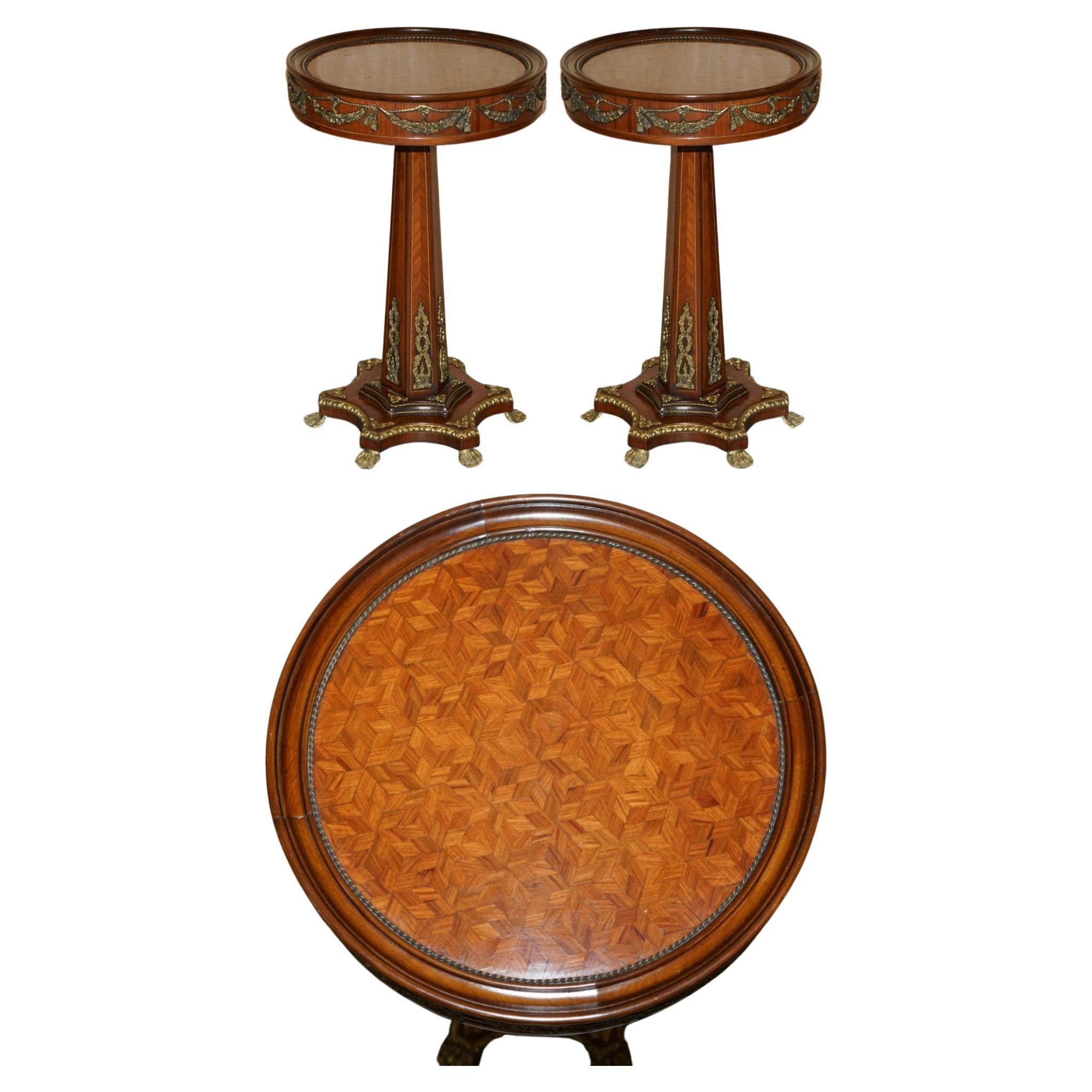 LOVELY PAiR OF FRENCH PARQUETRY WALNUT & GILT BRASS ROUND OCCASIONAL TABLES For Sale