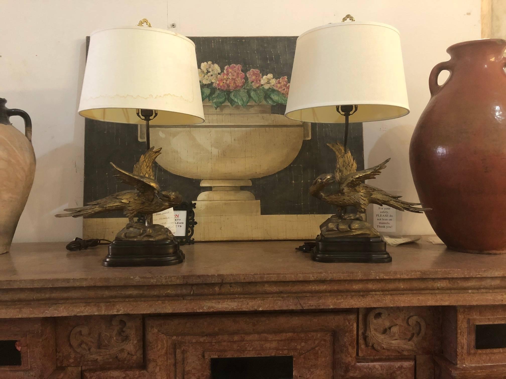Lovely Pair of Georgian Ho Ho Bird Collector's Lamps In Good Condition In Dallas, TX