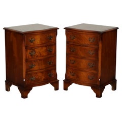 LOVELY PAiR OF GEORGIAN STYLE BEDSIDE TABLES NIGHTSTANDS