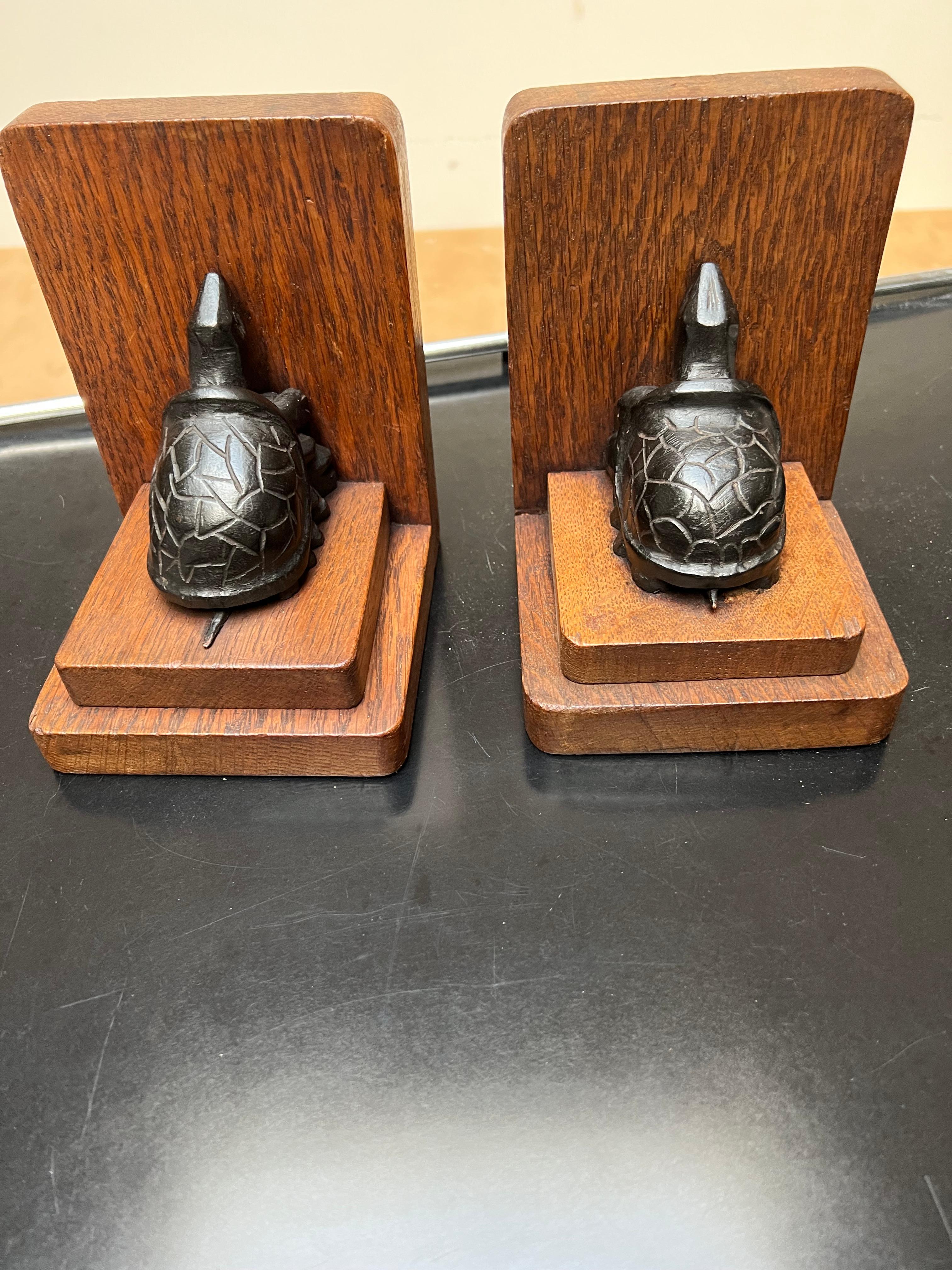 Lovely Pair of Hand Carved Art Deco Turtle Sculptures Out of Oakwood Bookends For Sale 3