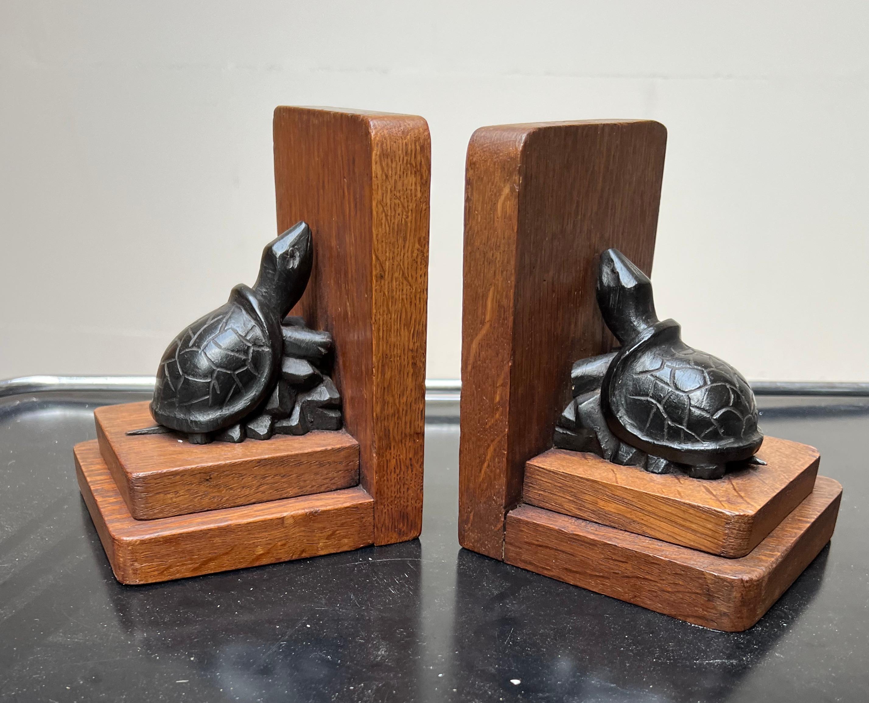 Lovely Pair of Hand Carved Art Deco Turtle Sculptures Out of Oakwood Bookends For Sale 10