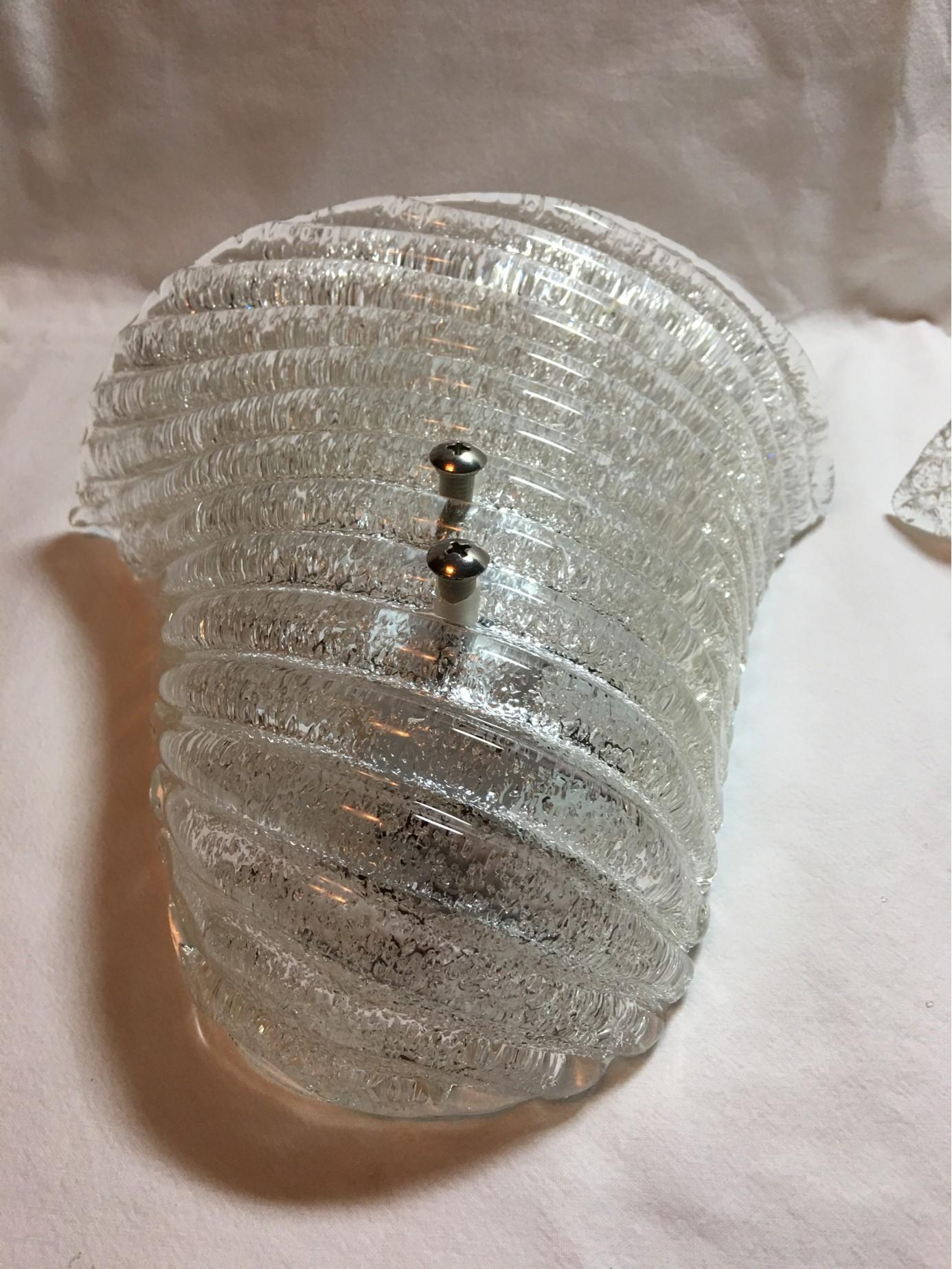 Lovely Pair of Italian Murano Glass Striped Ice Glass Sconces For Sale 3