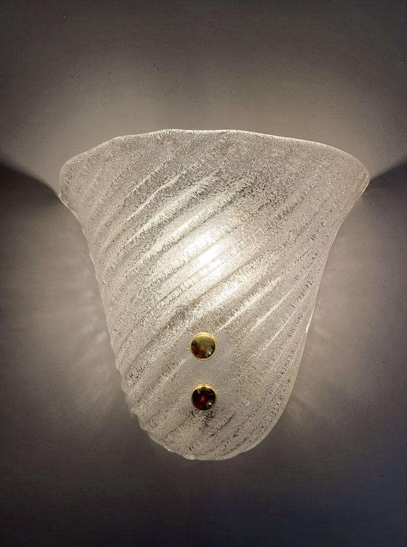 Mid-Century Modern Lovely Pair of Italian Vintage Murano Glass Sconces 1970s For Sale