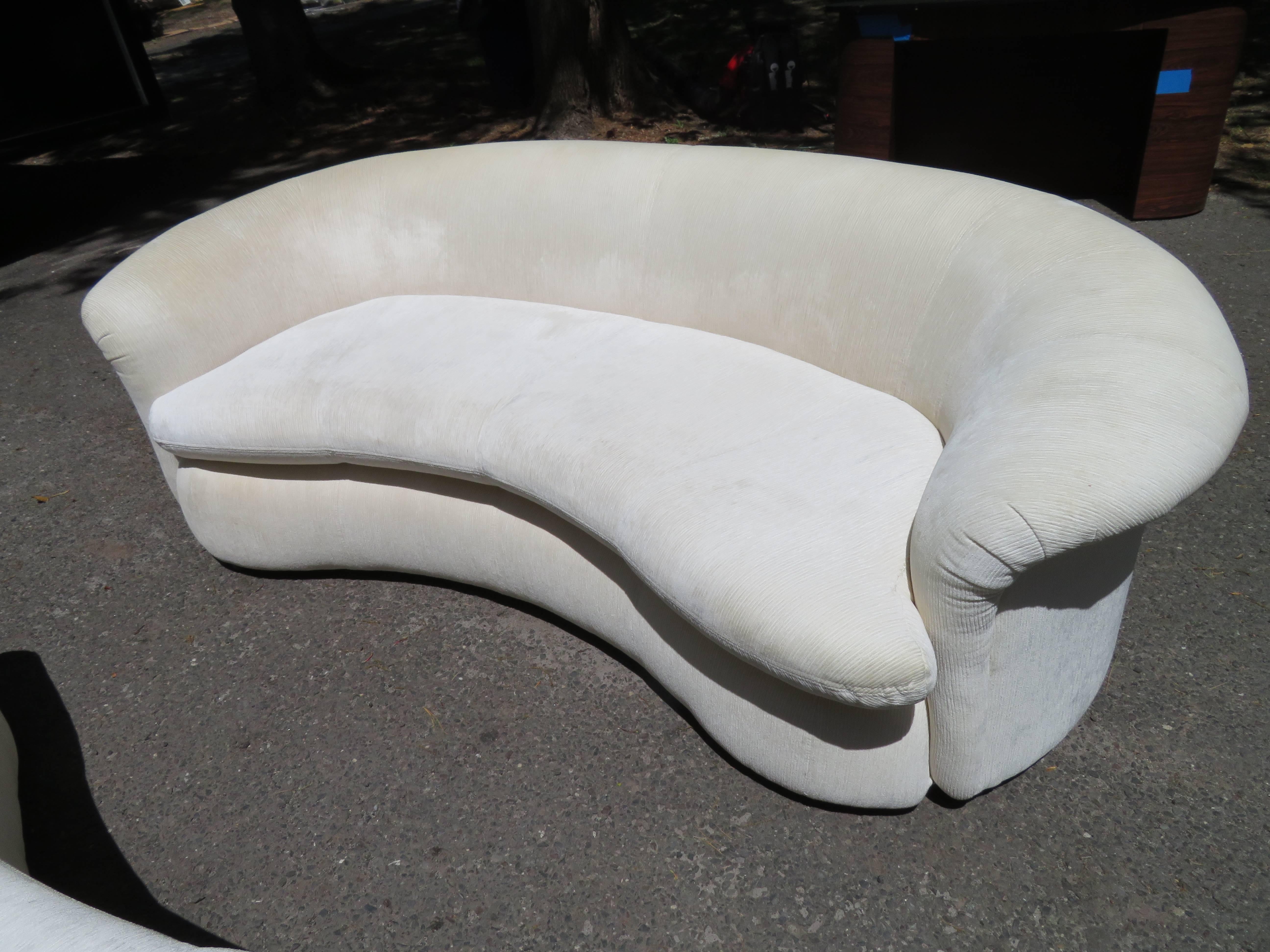 Hollywood Regency Lovely Pair of Kidney Shaped Curved Sofa Mid-Century Modern For Sale