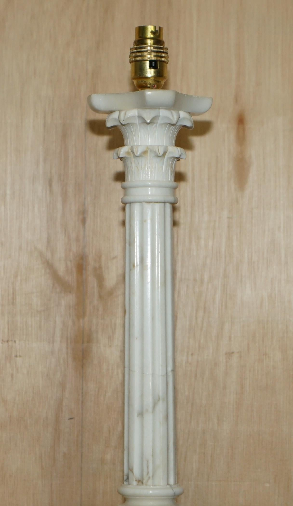 Hand-Crafted LOVELY PAIR OF LARGE ViNTAGE MADE IN ITALY MARBLE CORINTHIAN PILLAR TABLE LAMPS For Sale
