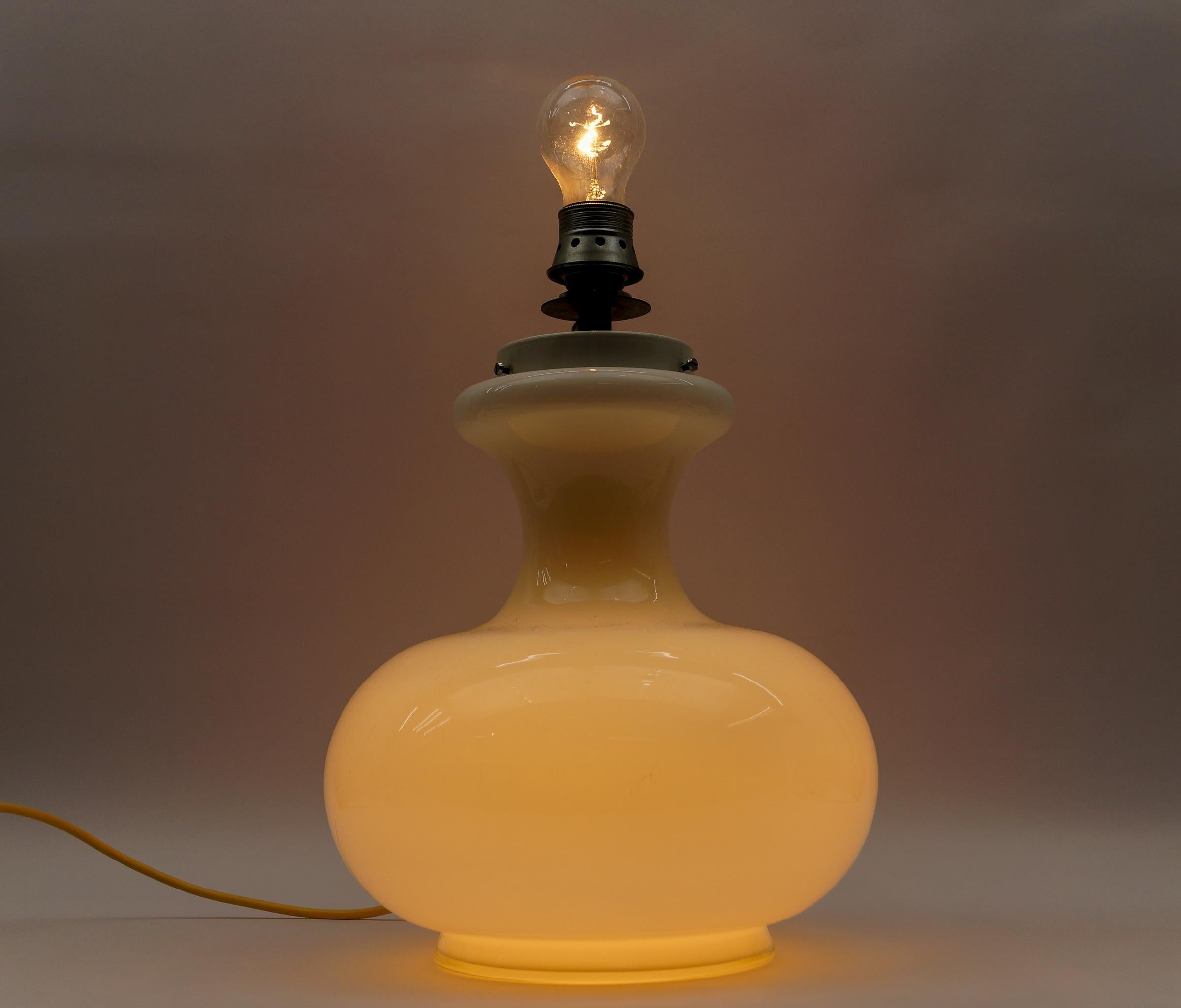 Lovely Pair of Mid-Century Modern Opal Glass Table Lamp Bases, 1960s For Sale 6