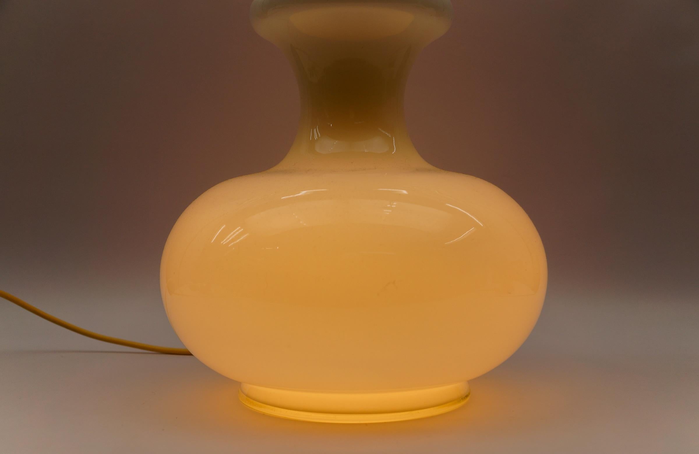 Lovely Pair of Mid-Century Modern Opal Glass Table Lamp Bases, 1960s For Sale 7