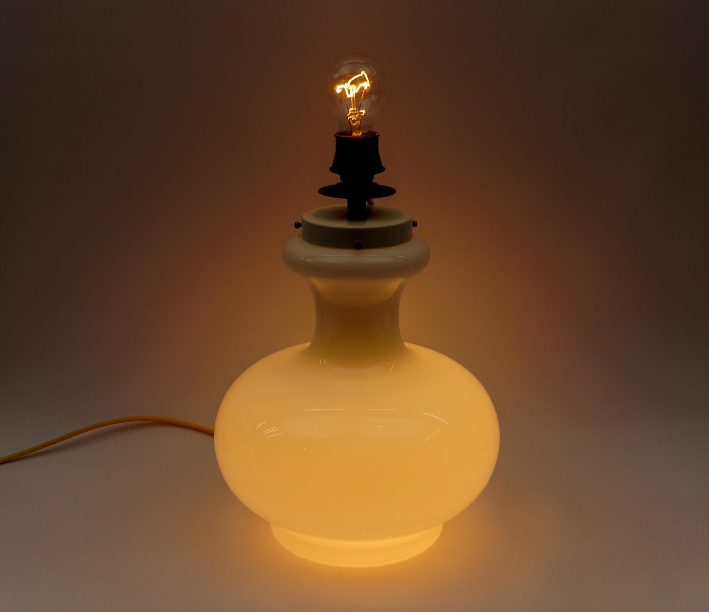 Lovely Pair of Mid-Century Modern Opal Glass Table Lamp Bases, 1960s For Sale 9