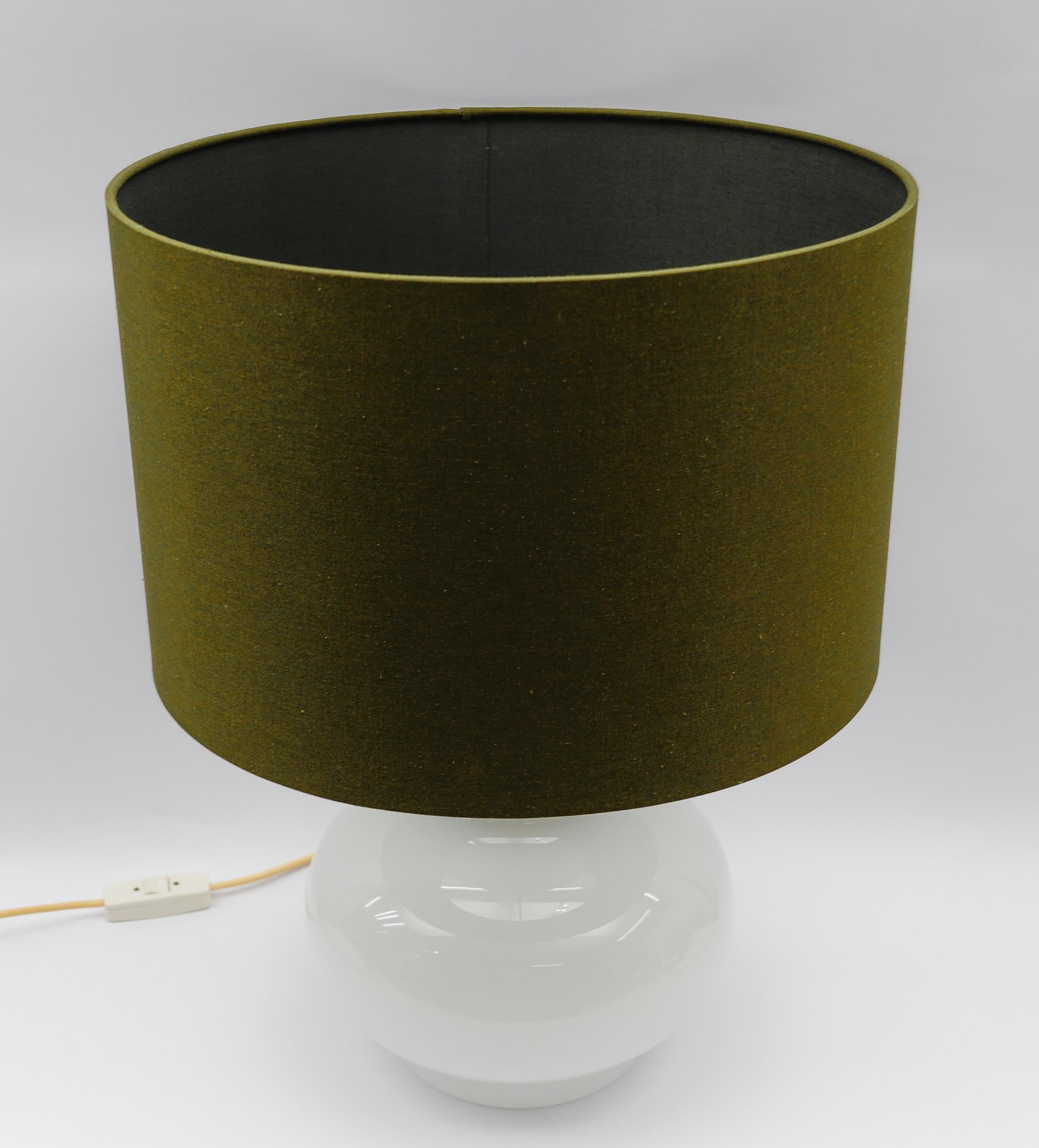 Lovely Pair of Mid-Century Modern Opal Glass Table Lamp Bases, 1960s For Sale 1