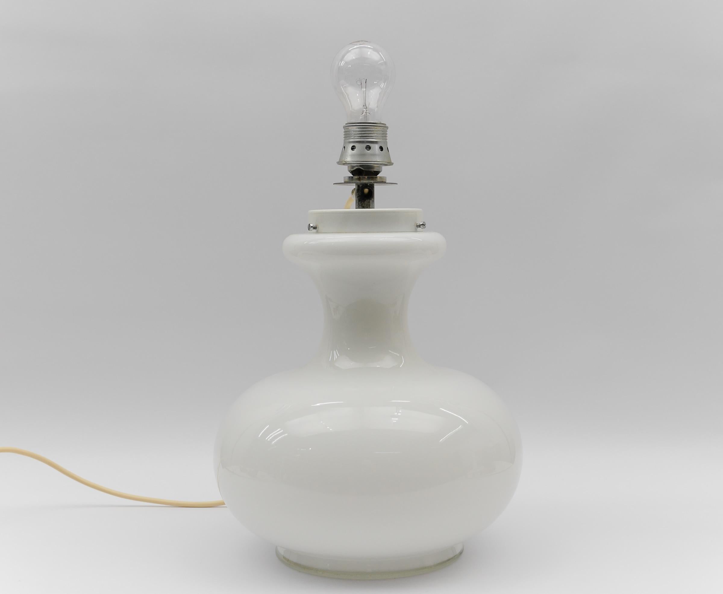 Lovely Pair of Mid-Century Modern Opal Glass Table Lamp Bases, 1960s For Sale 2