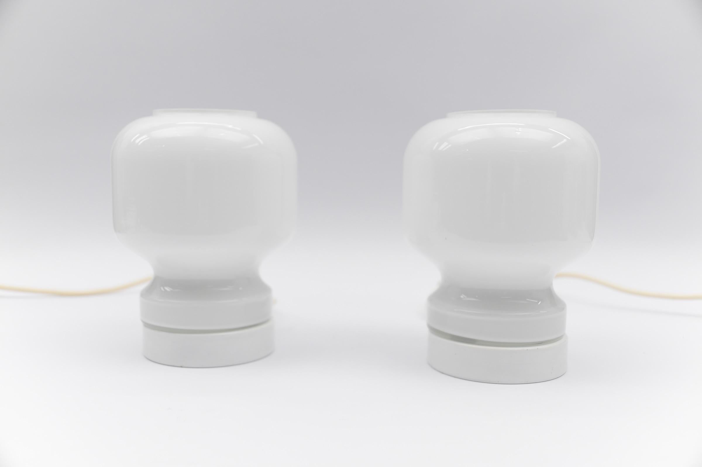 Metal Lovely Pair of Mid-Century Modern Opal Glass Table Lamps, 1960s For Sale