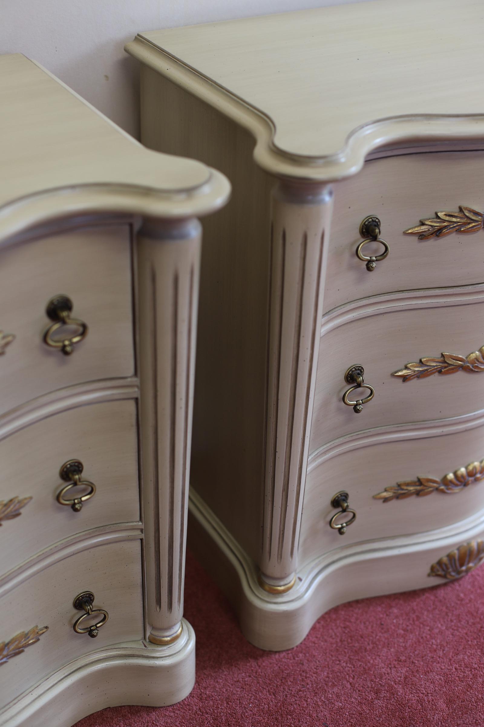 Elm Lovely Pair Of Painted French Provincial Style  Nightstands  For Sale