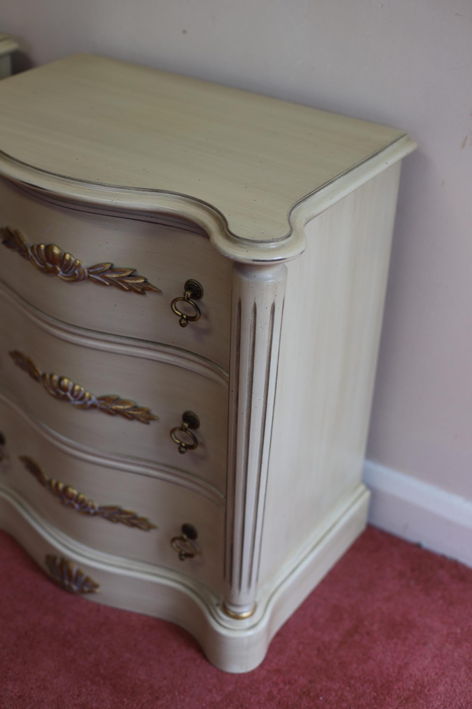 Lovely Pair Of Painted French Provincial Style  Nightstands  For Sale 1
