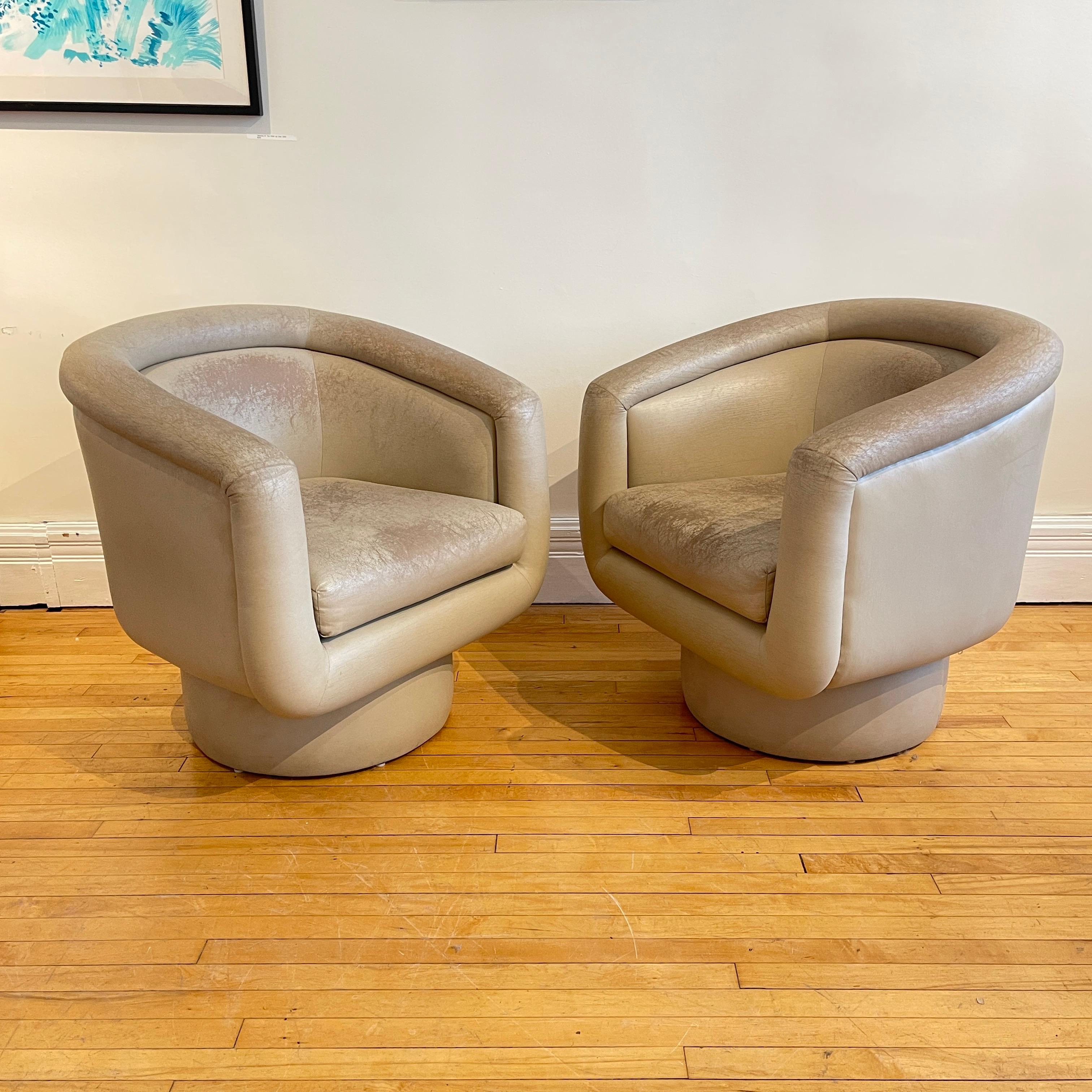 Lovely Pair of Post-Modern Sculptural Patinated Swivel Chairs In Good Condition In Hudson, NY