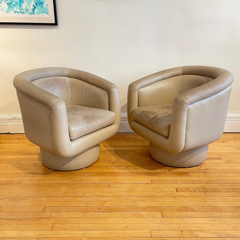 Lovely Pair of Post-Modern Sculptural Patinated Swivel Chairs In Good Condition For Sale In Hudson, NY