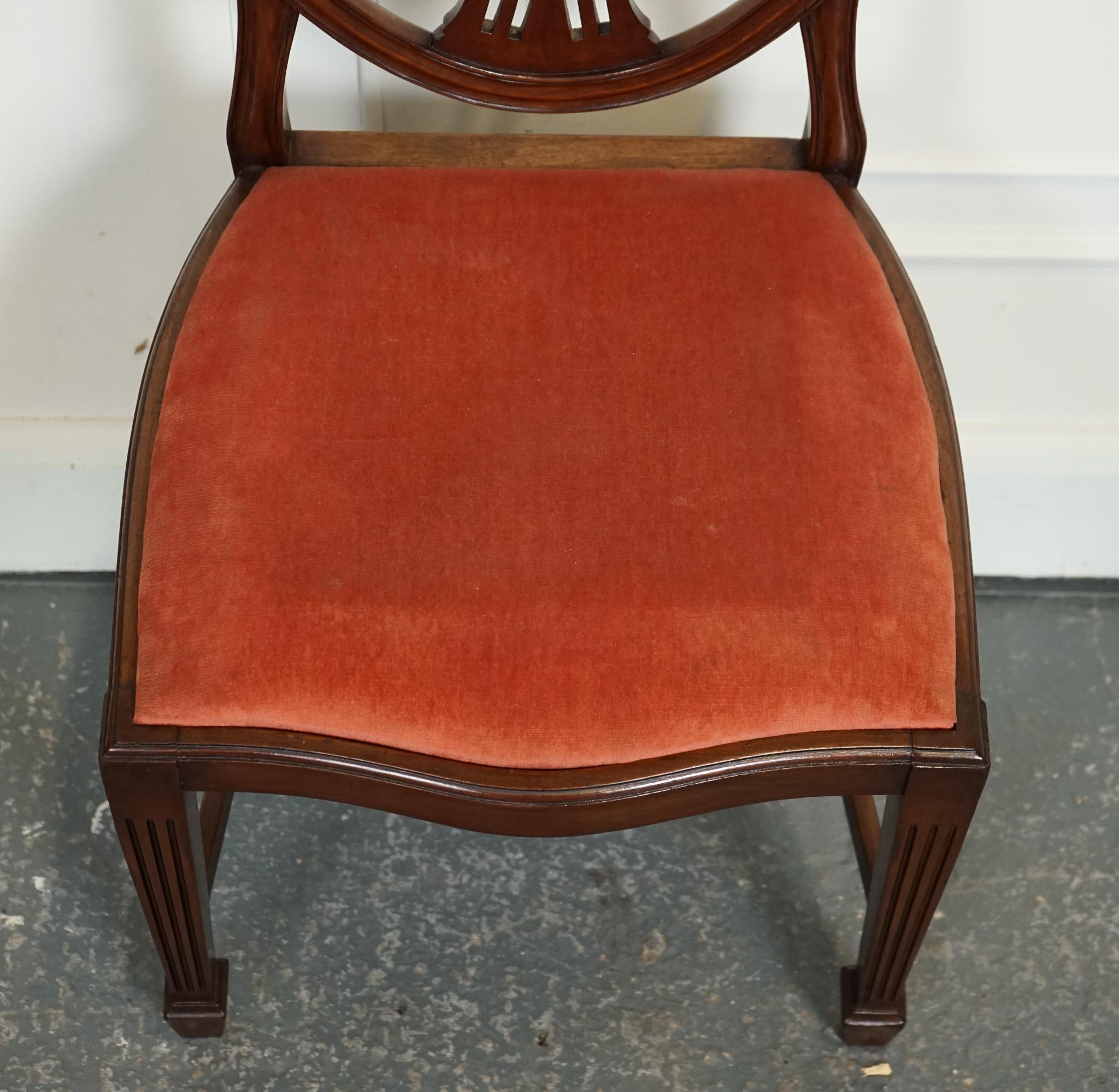 LOVELY PAiR OF VICTORIAN HEPPLEWHITE HALLWAY SIDE CHAIRS FEATHER FILLED For Sale 3