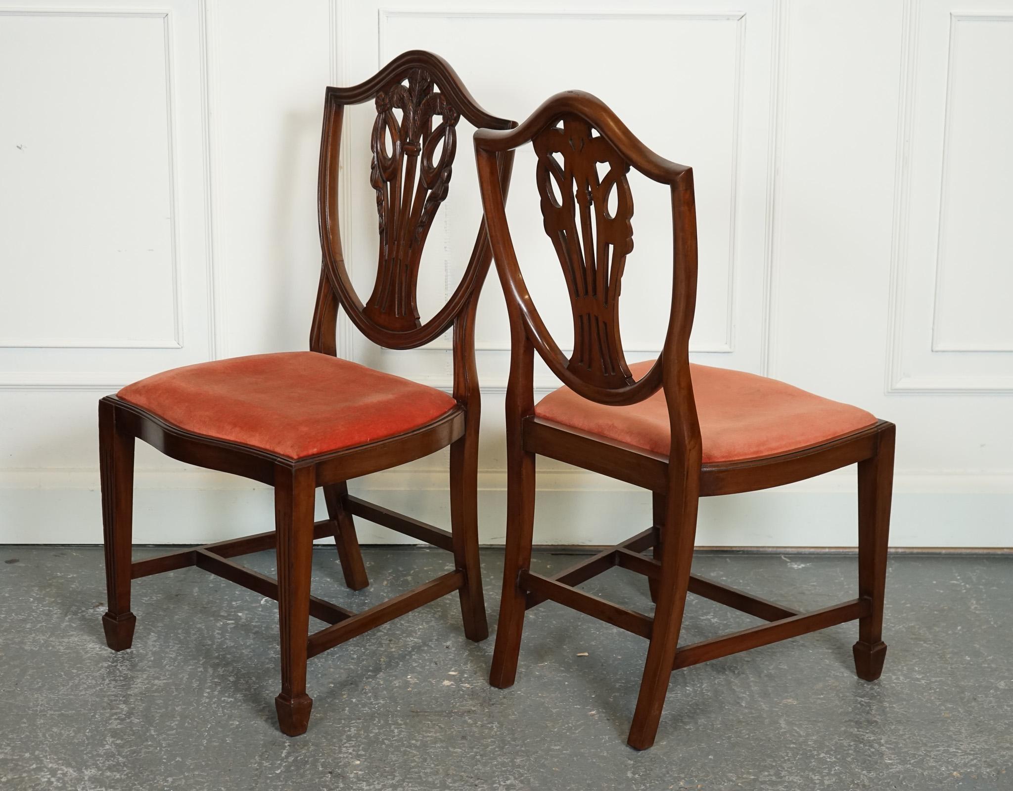 20th Century LOVELY PAiR OF VICTORIAN HEPPLEWHITE HALLWAY SIDE CHAIRS FEATHER FILLED For Sale