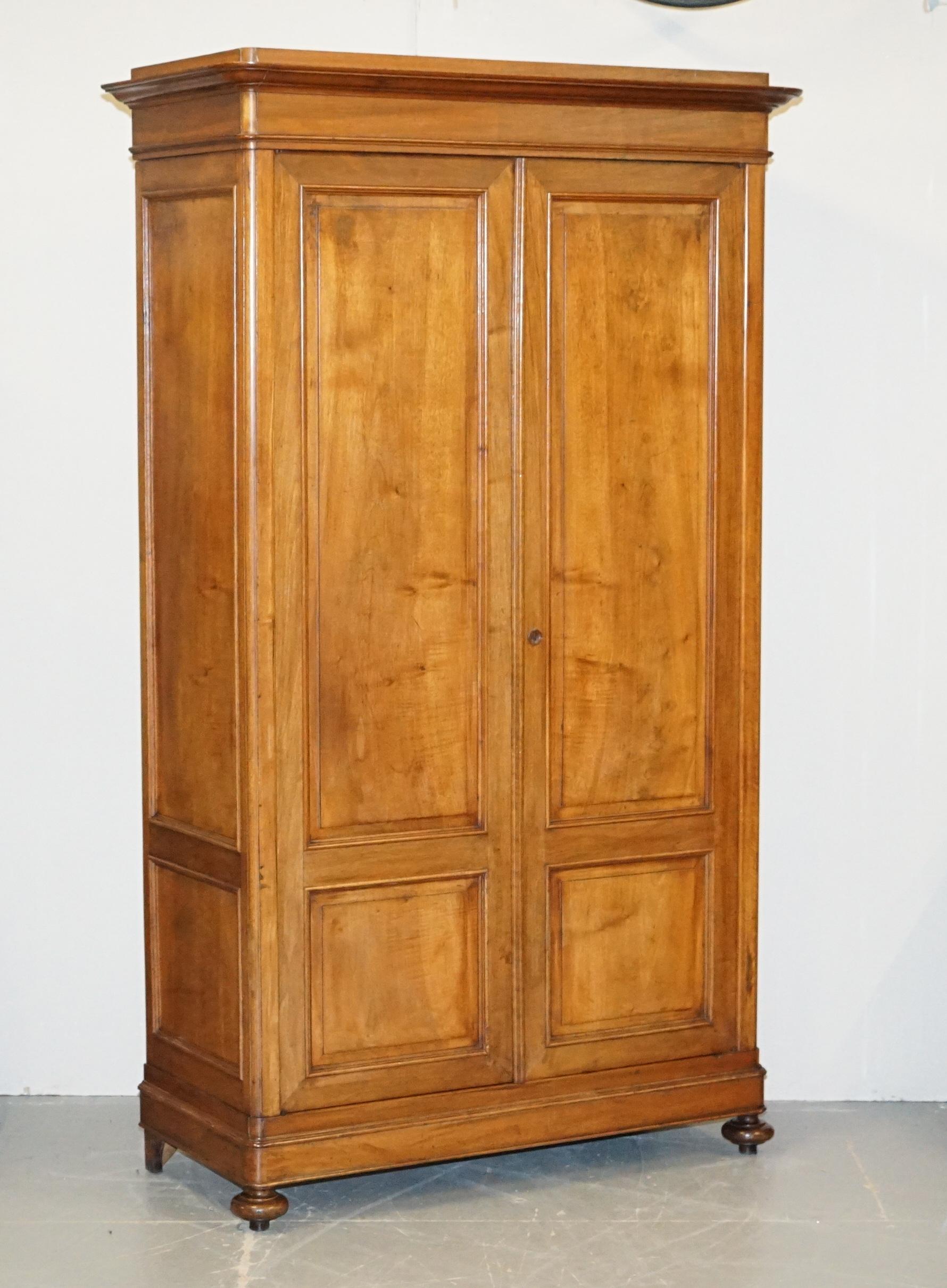 Lovely Pair of Victorian Walnut Large Wardrobes That Can Be Fully Dismantled 8
