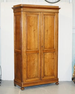 Lovely Pair of Victorian Walnut Large Wardrobes That Can Be Fully Dismantled