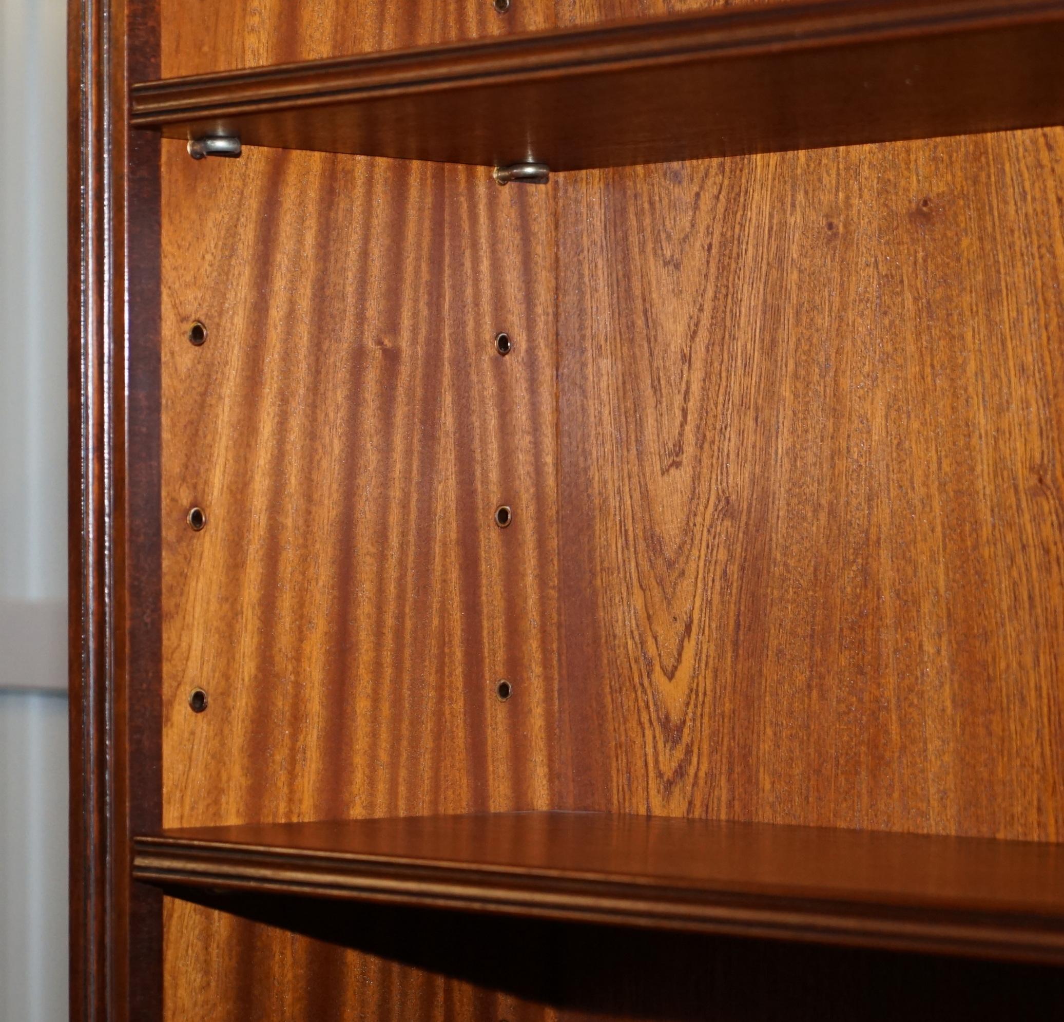 20th Century Lovely Pair of Vintage Flamed Mahogany Library Bookcases with Cupboard Bases