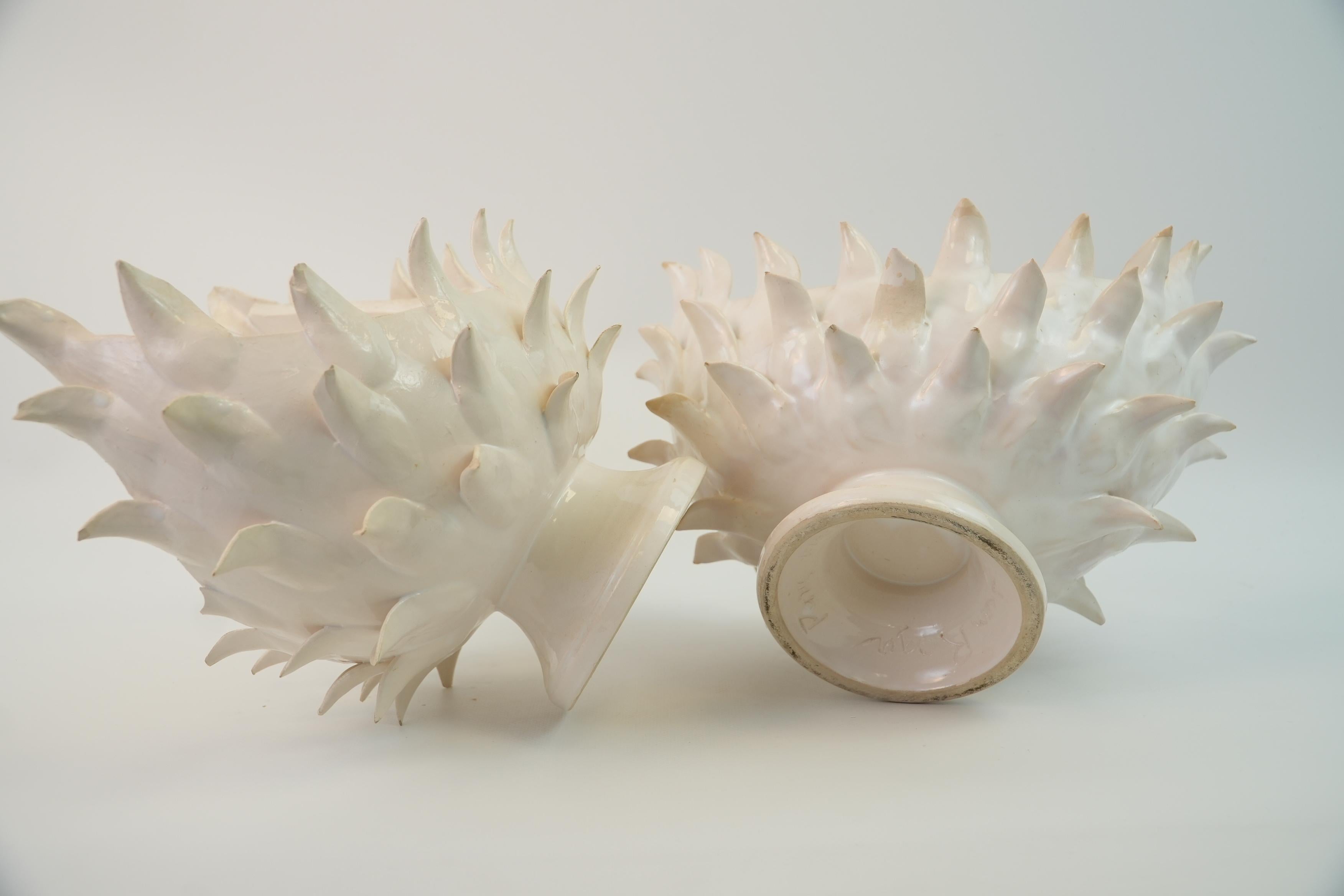 Whiting coppia di cesti in ceramica smaltata bianca di Jean Roger Paris in vendita 12