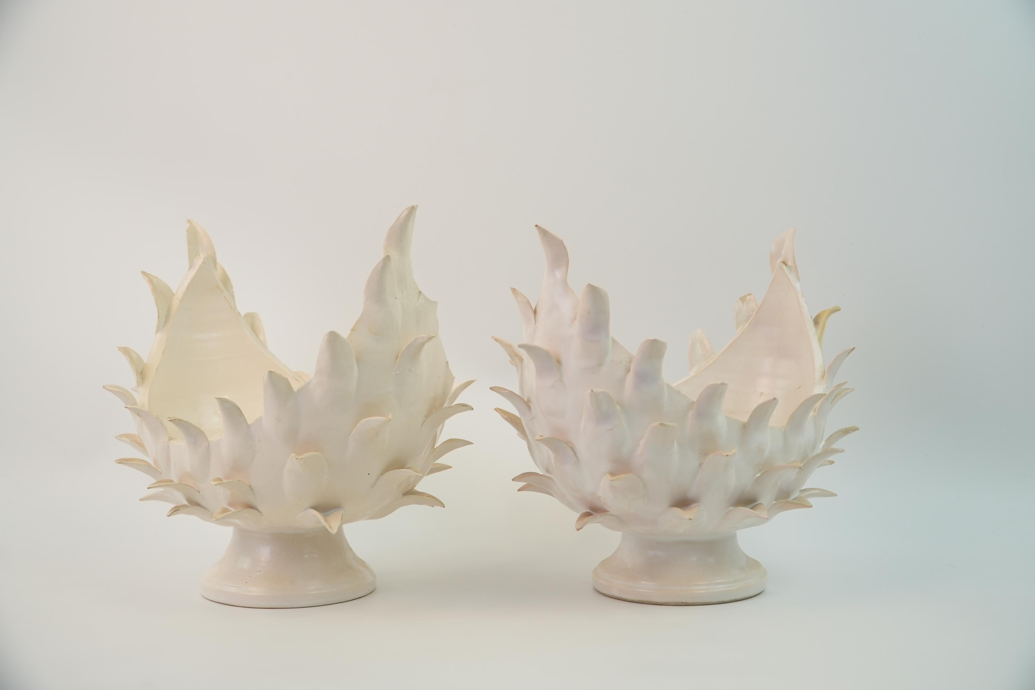 Francese Whiting coppia di cesti in ceramica smaltata bianca di Jean Roger Paris in vendita