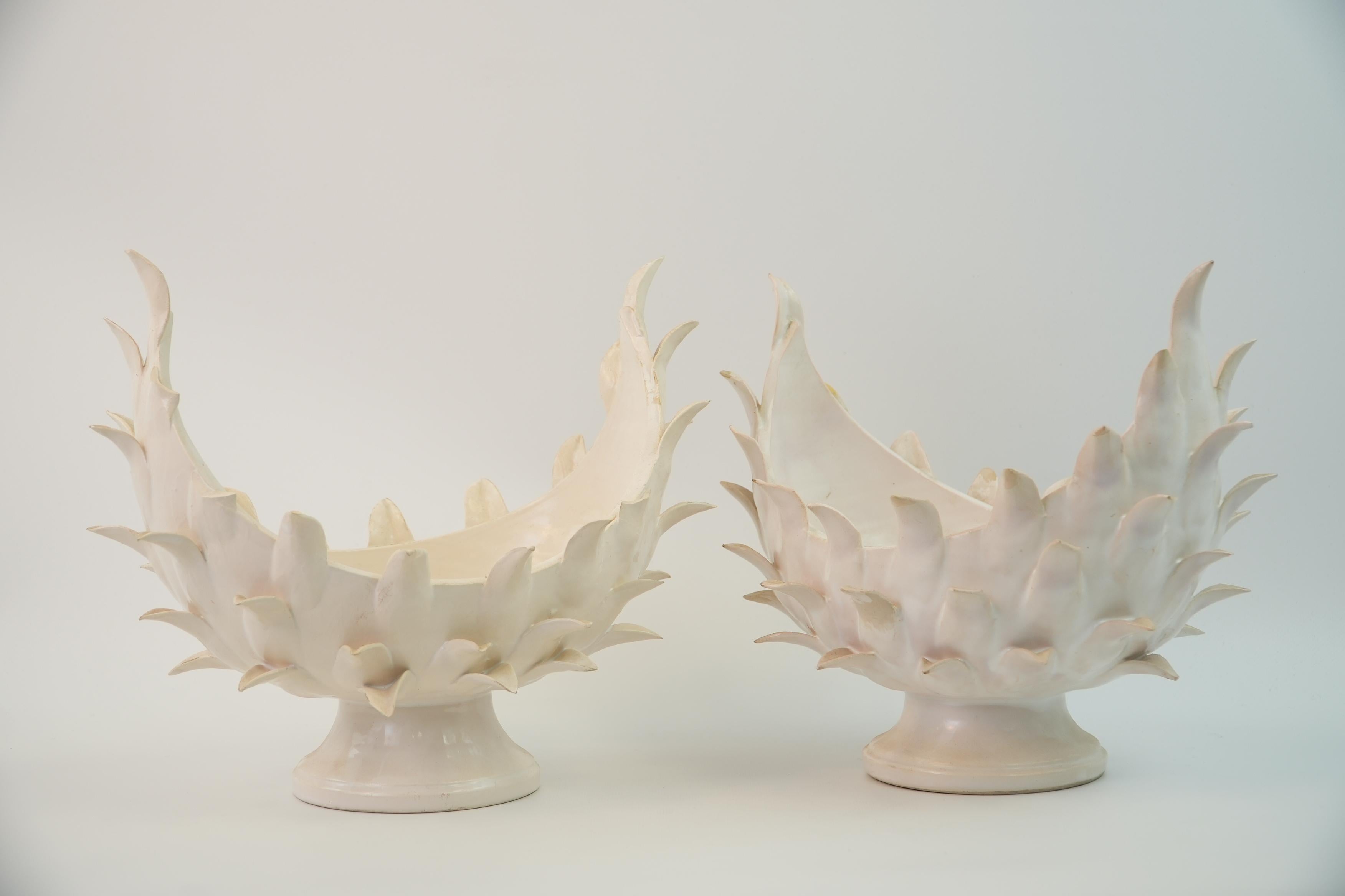 Whiting coppia di cesti in ceramica smaltata bianca di Jean Roger Paris in vendita 2