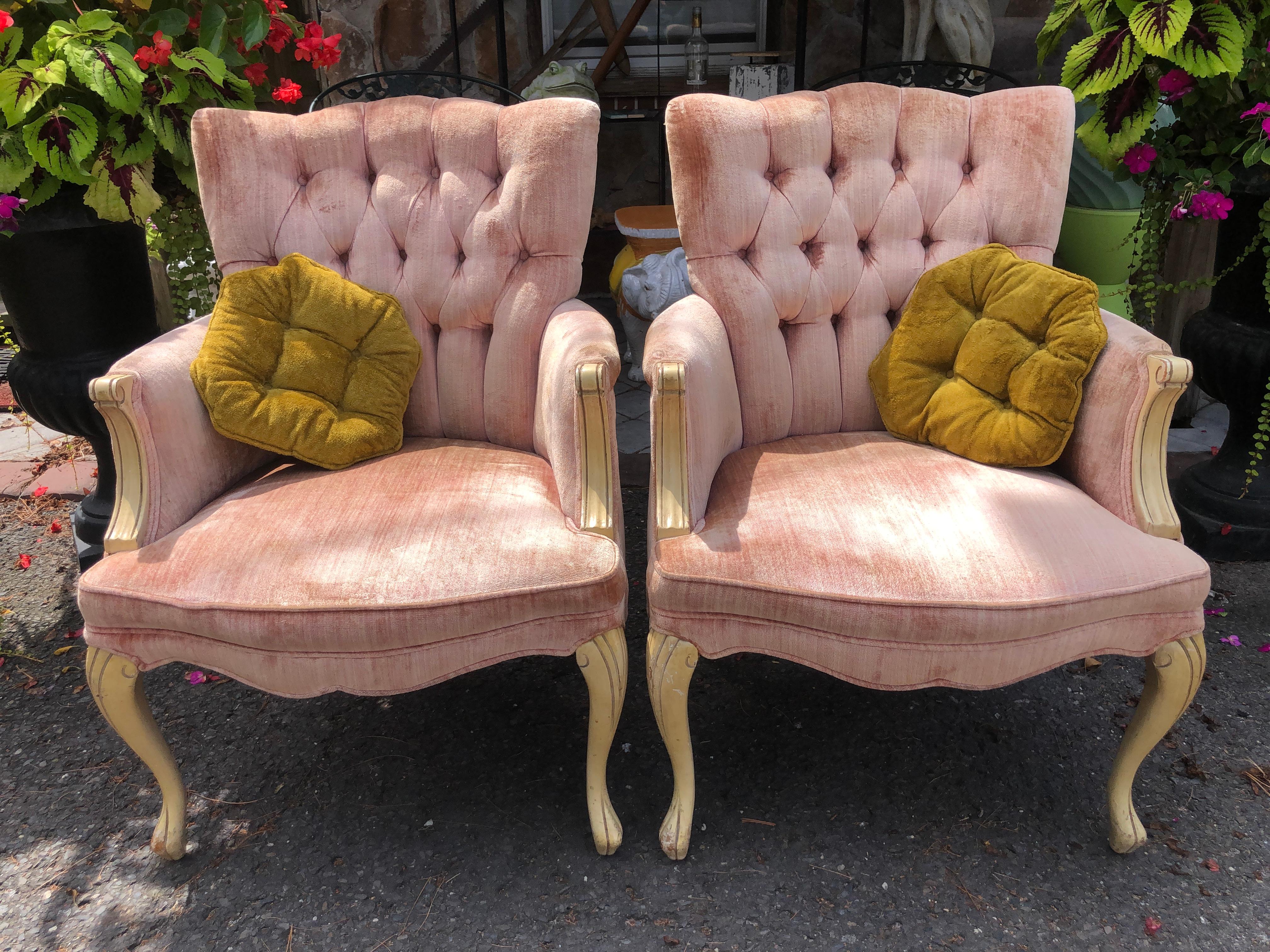 Lovely Pair Tufted French Provincial Style Upholstered Arm Chairs Hollywood  For Sale 8
