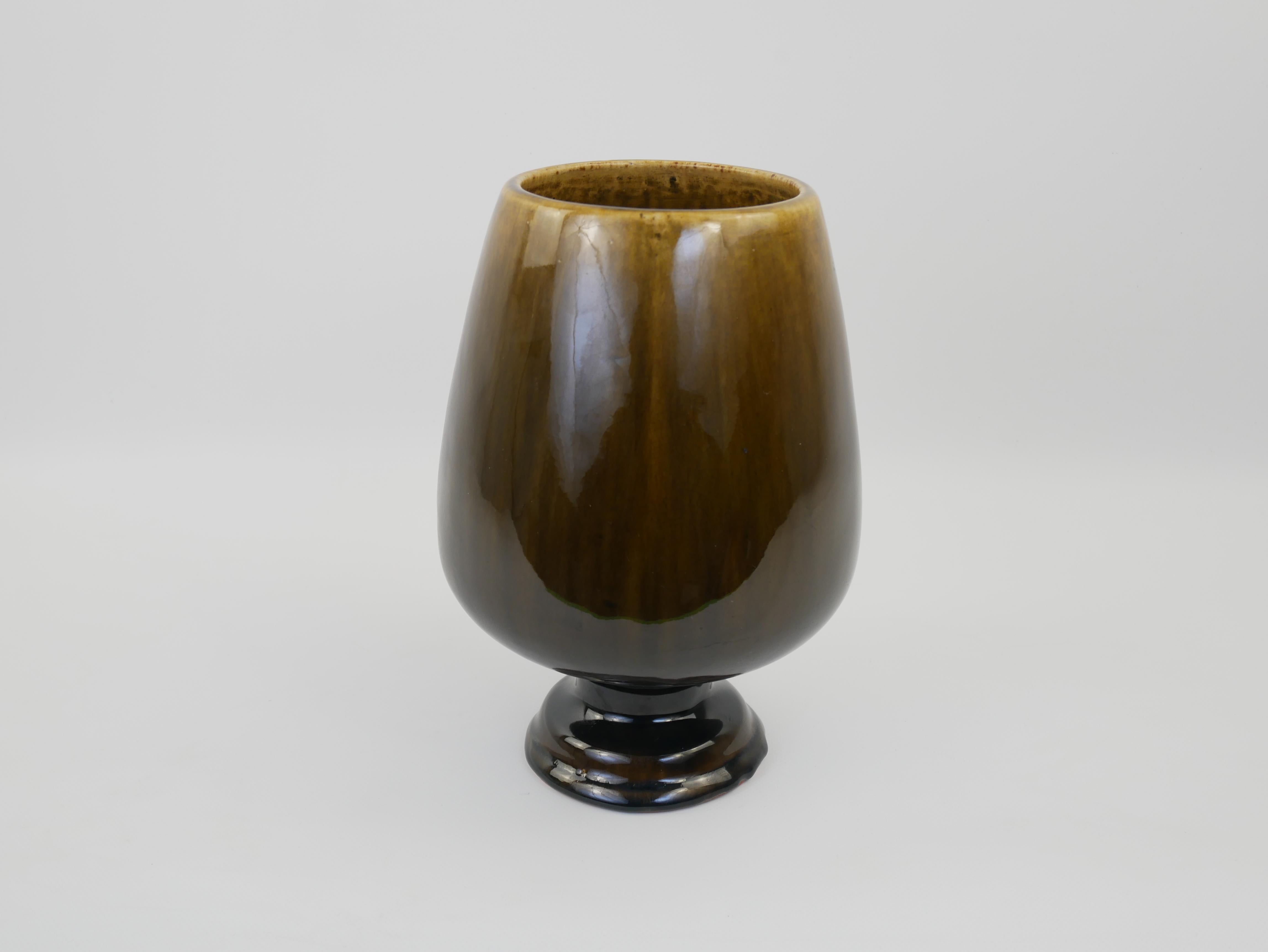 Grazioso vaso con piedistallo in ceramica smaltata Greene & Greene in vendita 4