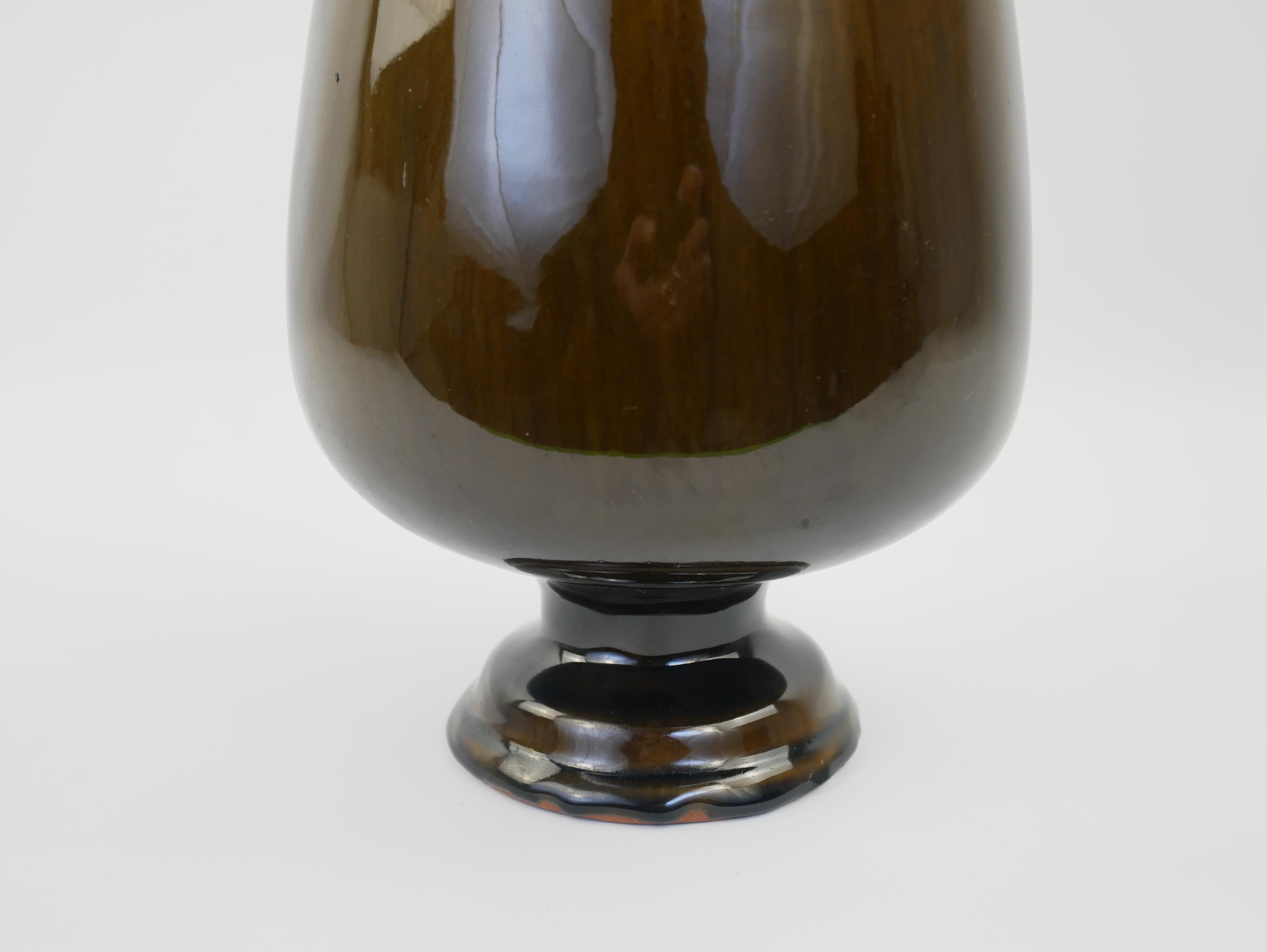 Grazioso vaso con piedistallo in ceramica smaltata Greene & Greene in vendita 7
