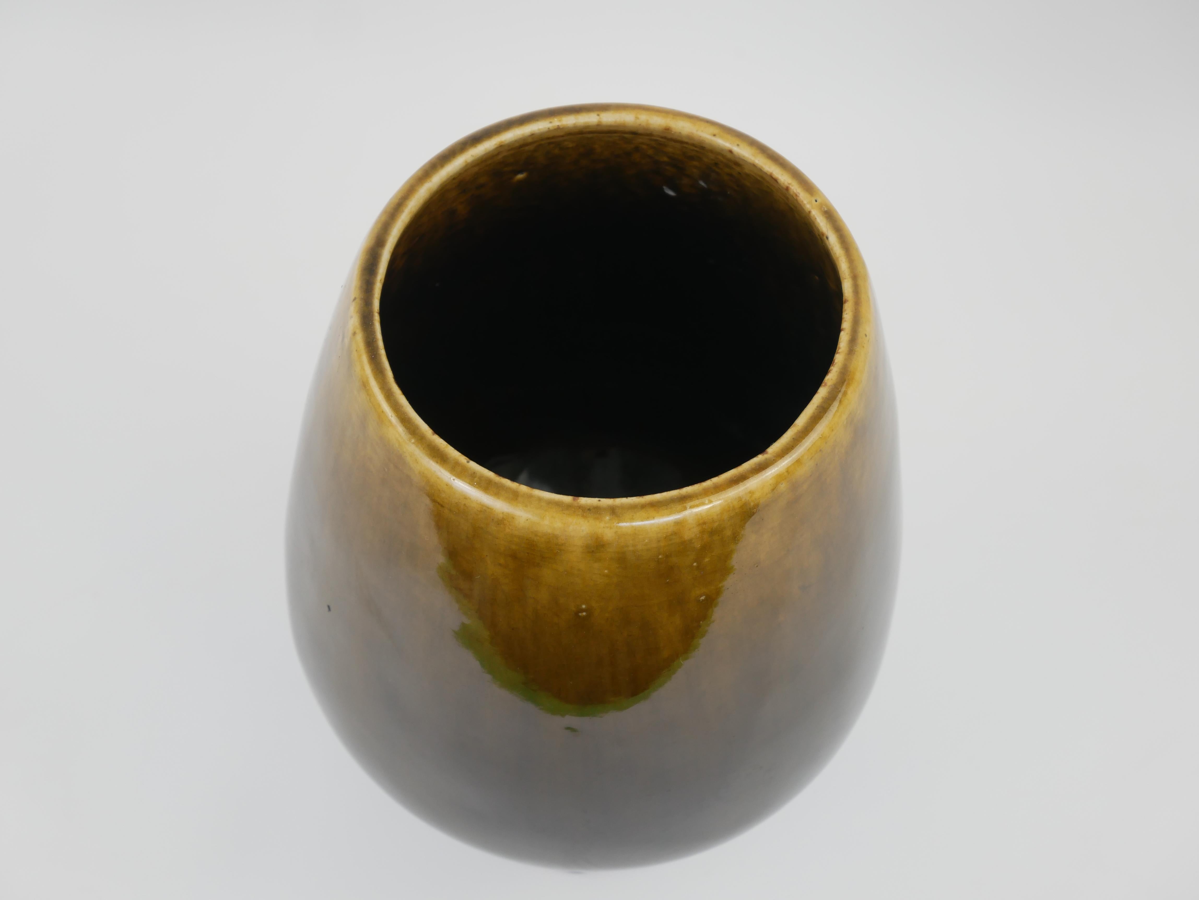 Grazioso vaso con piedistallo in ceramica smaltata Greene & Greene in vendita 9