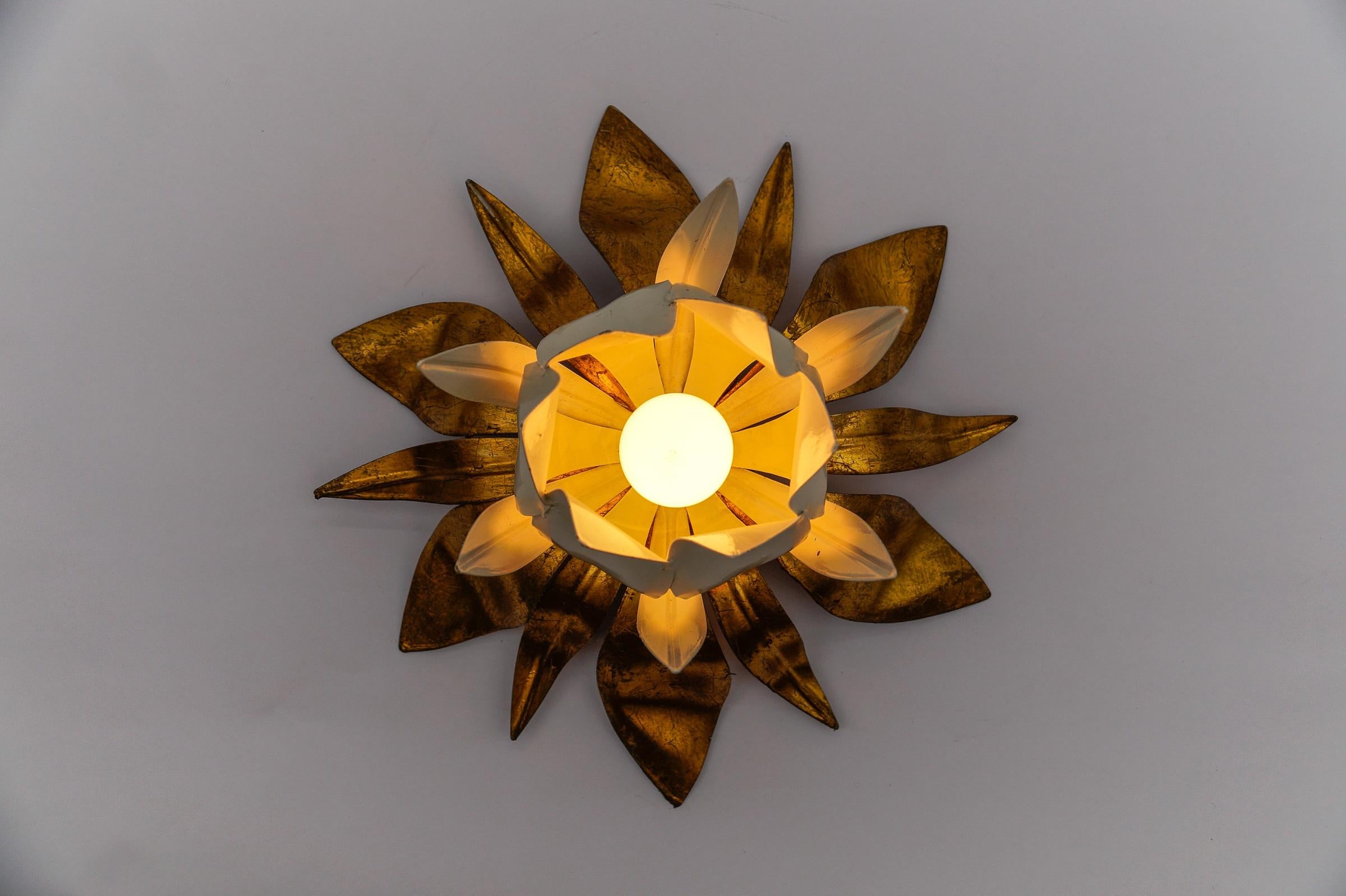 Hübsche vergoldete Petit Florentine Deckenleuchte von Kögl, Deutschland, 1960er Jahre im Angebot 6