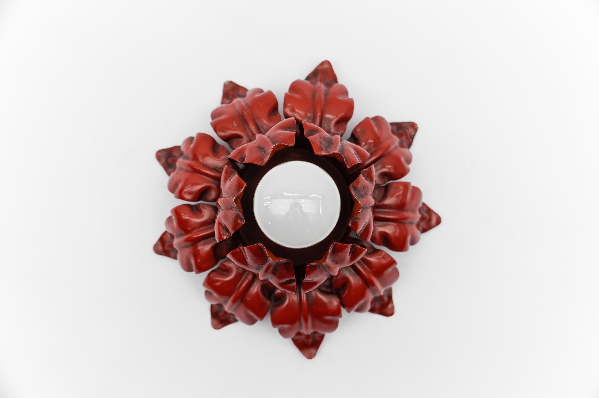 Graziosa lampada da soffitto petit red Florentine di Kögl, Germania, anni '60 in vendita 5